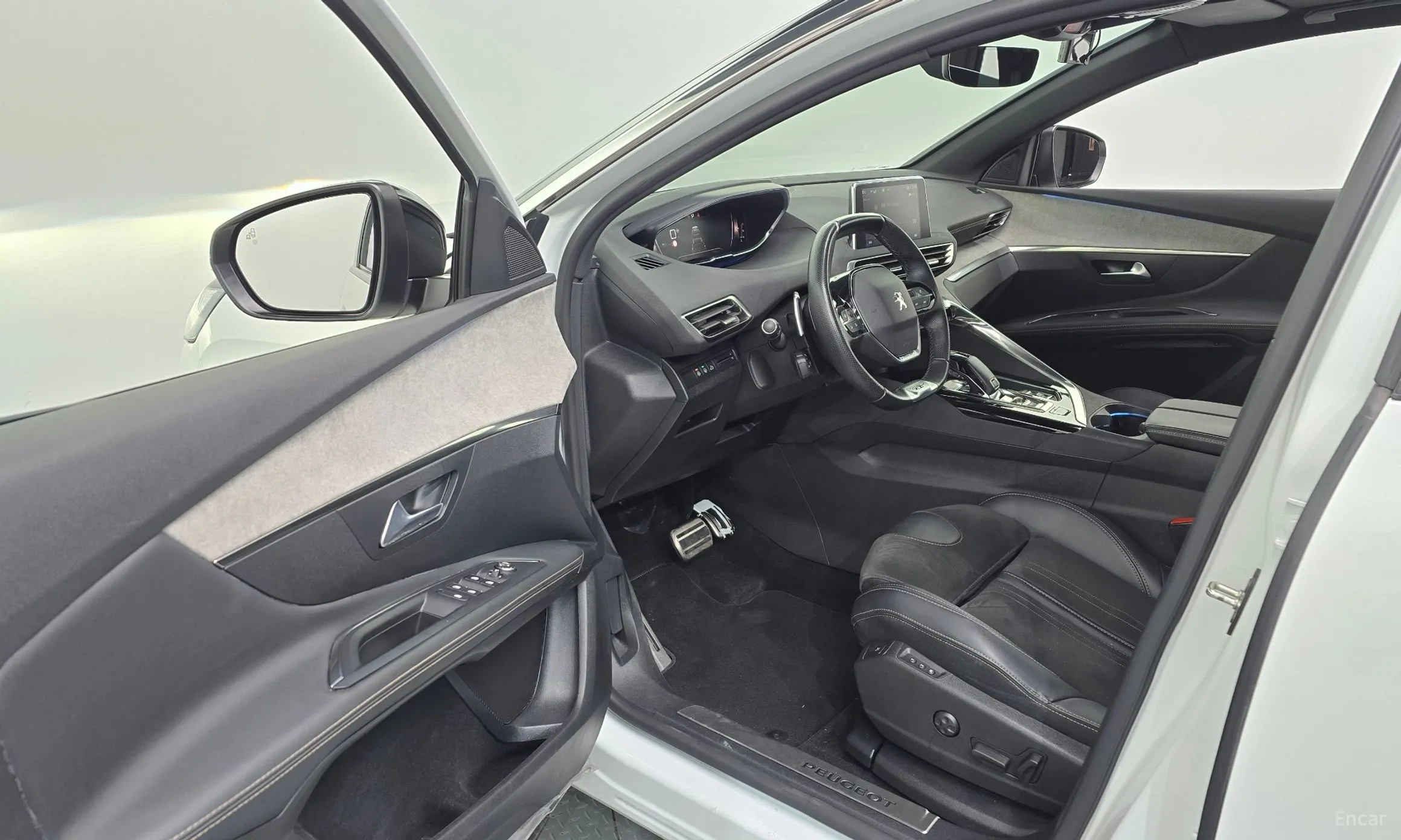 Peugeot 3008 2nd generation превью 10