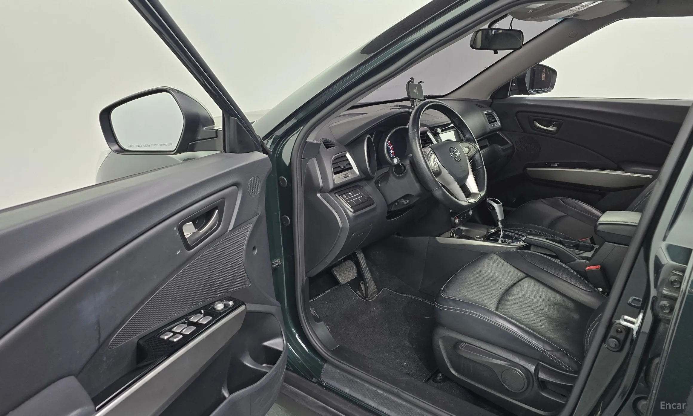 KG Mobility (SsangYong) Tivoli Armor превью 10
