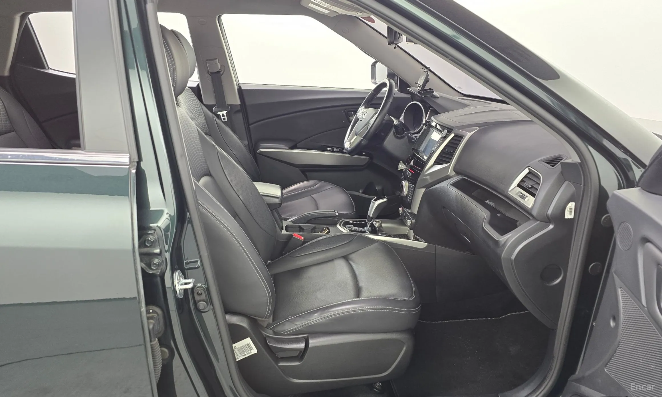 KG Mobility (SsangYong) Tivoli Armor превью 11