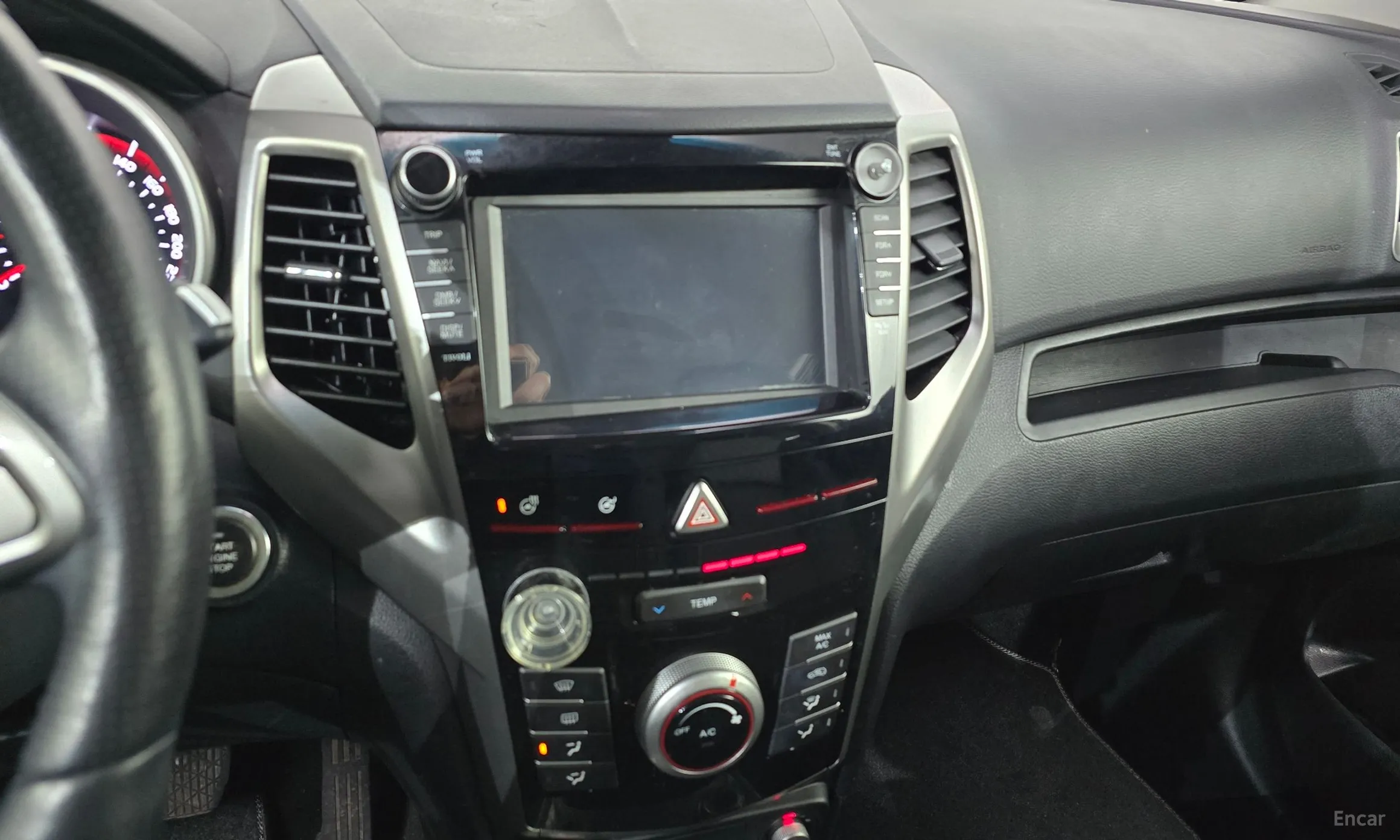 KG Mobility (SsangYong) Tivoli Armor превью 14