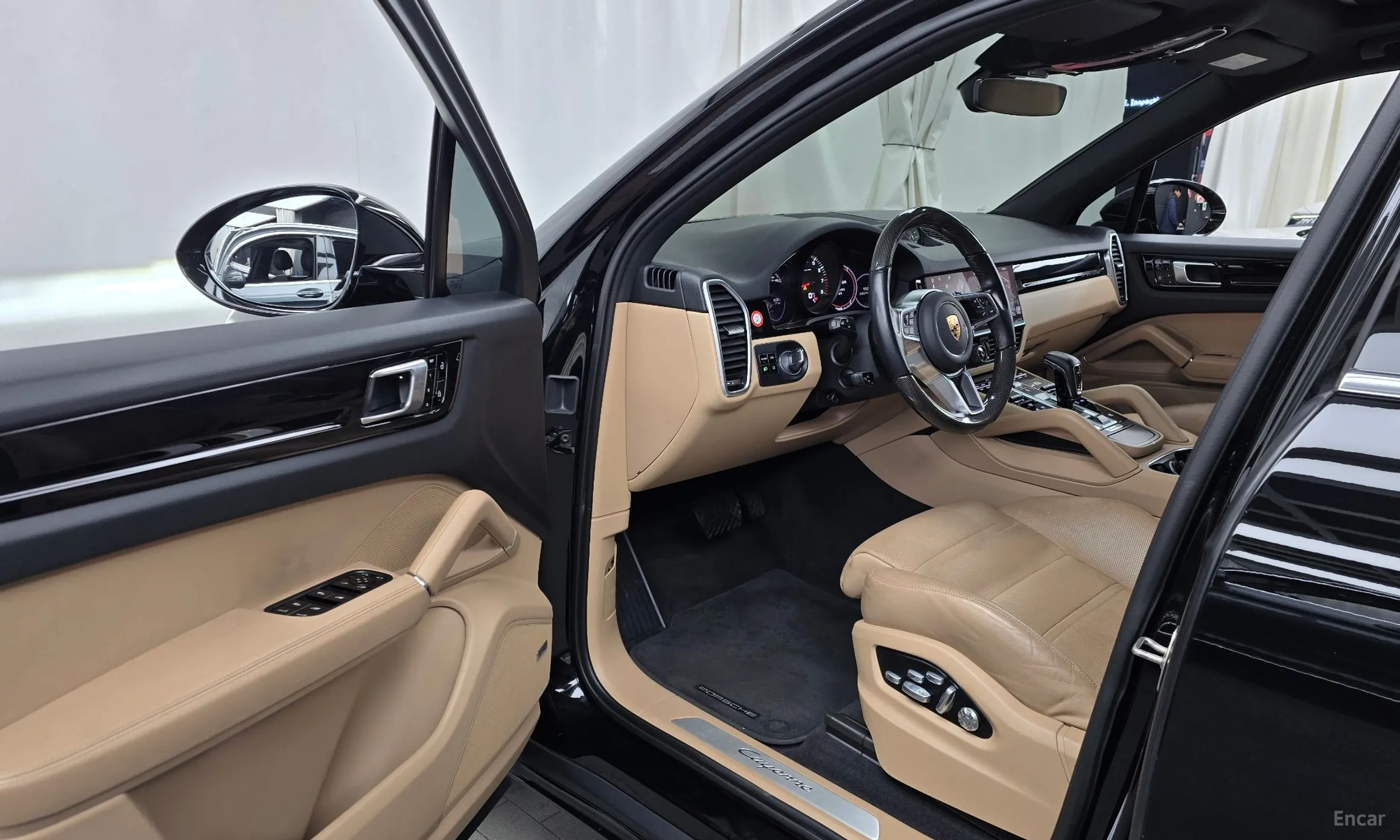 Porsche Cayenne (PO536) превью 10