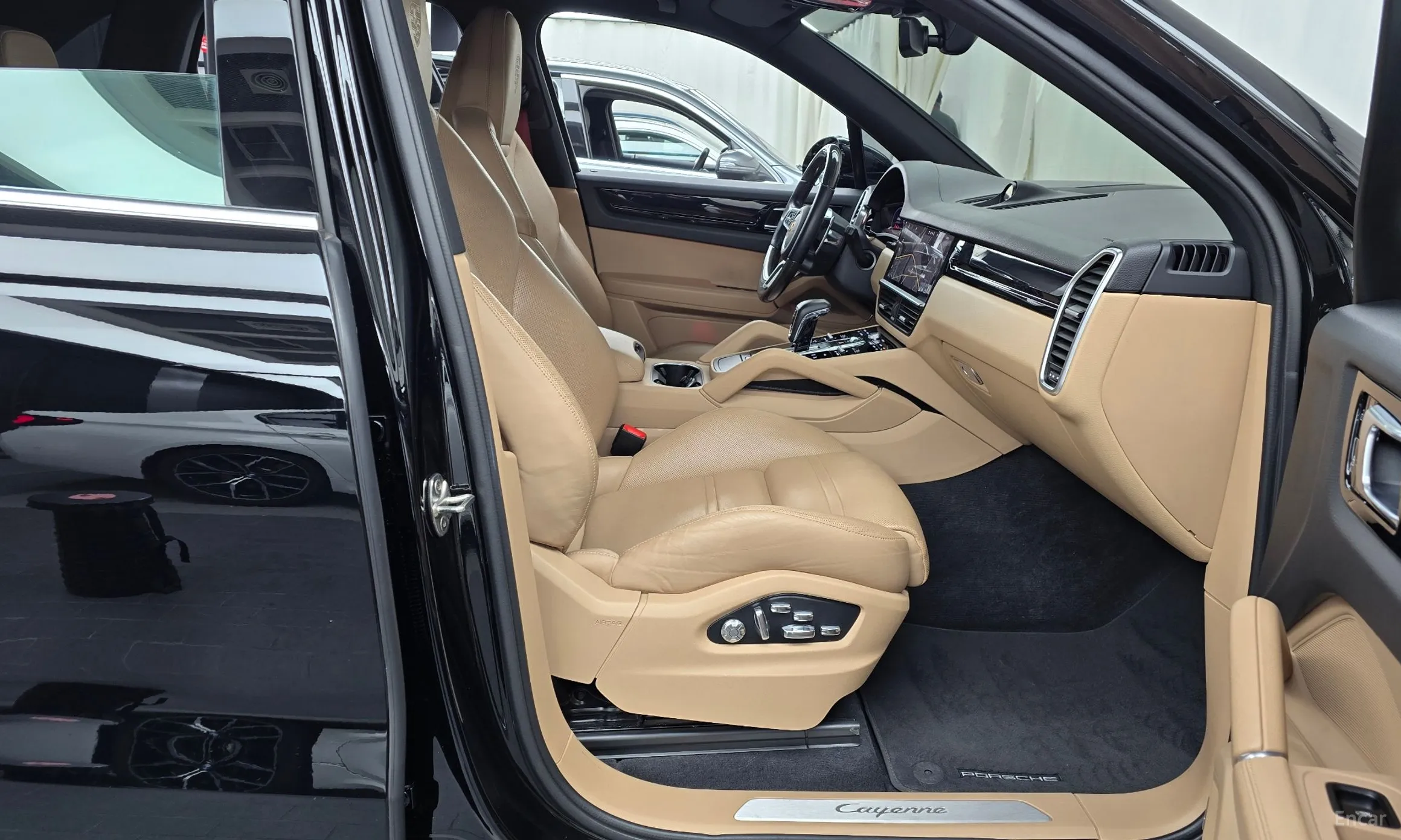 Porsche Cayenne (PO536) превью 11