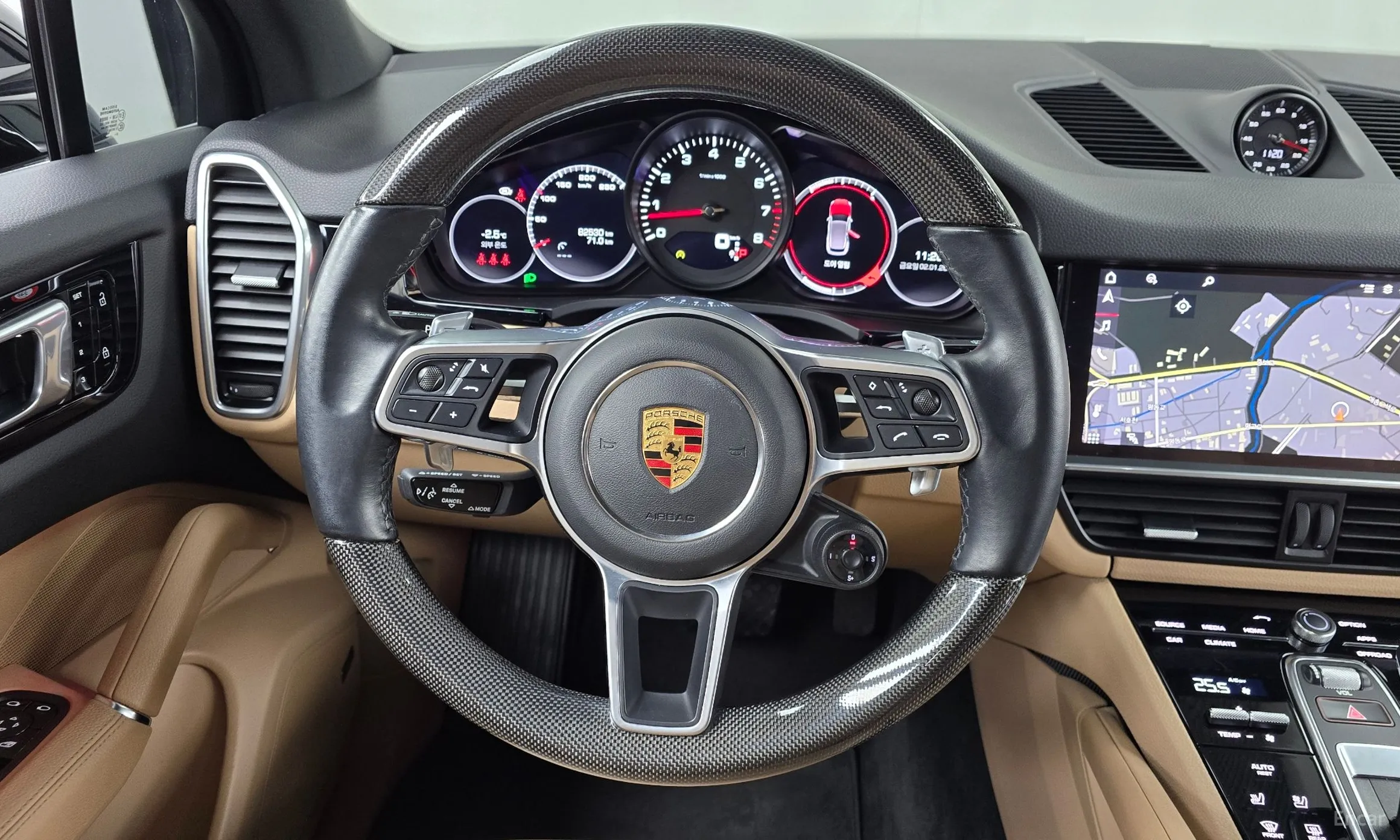 Porsche Cayenne (PO536) превью 13