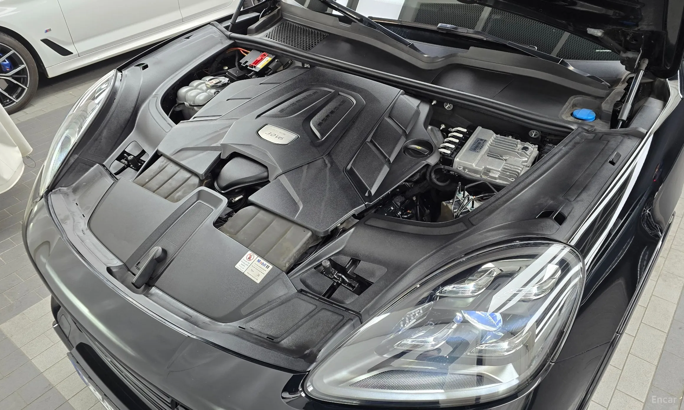 Porsche Cayenne (PO536) превью 6