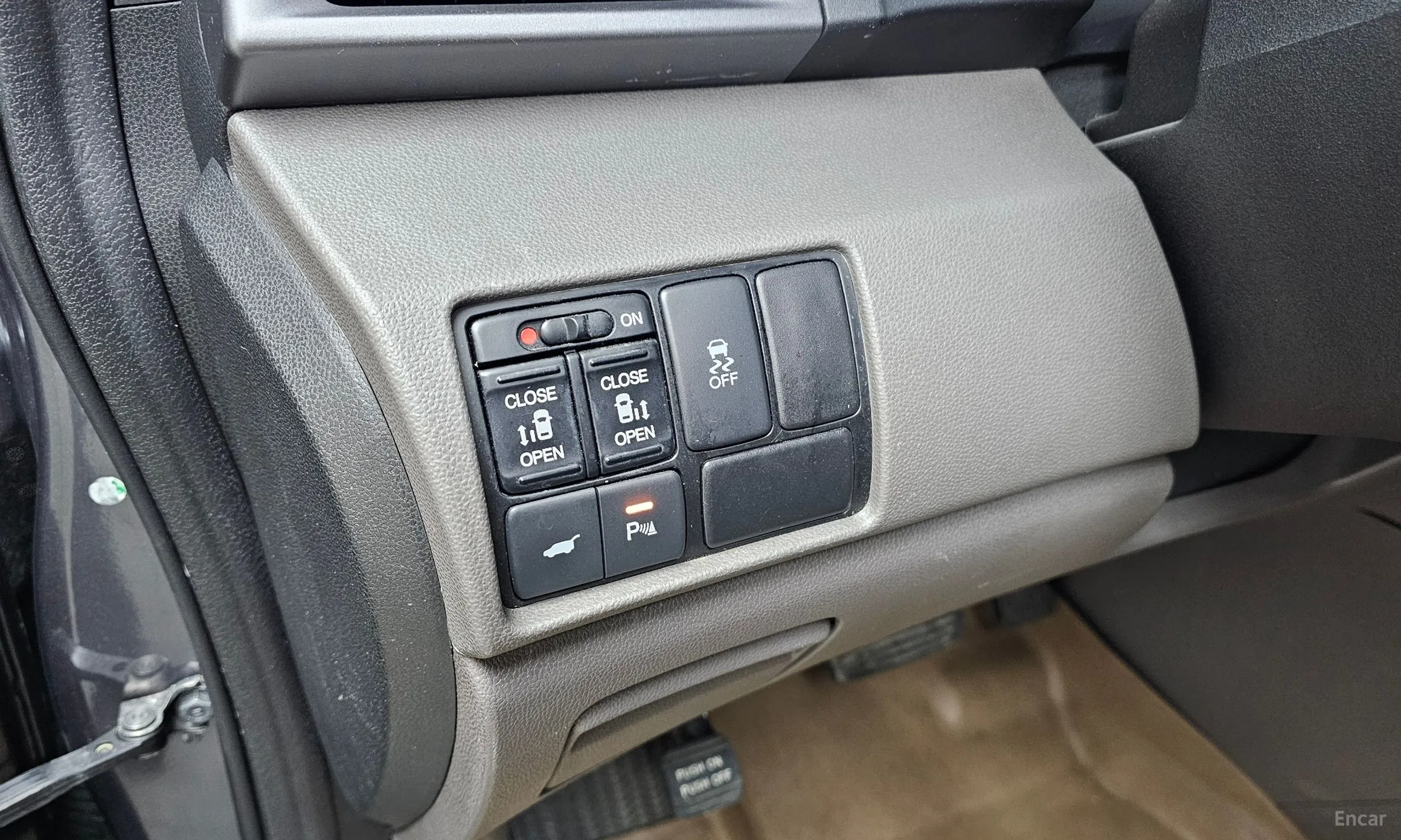 Honda Odyssey превью 15