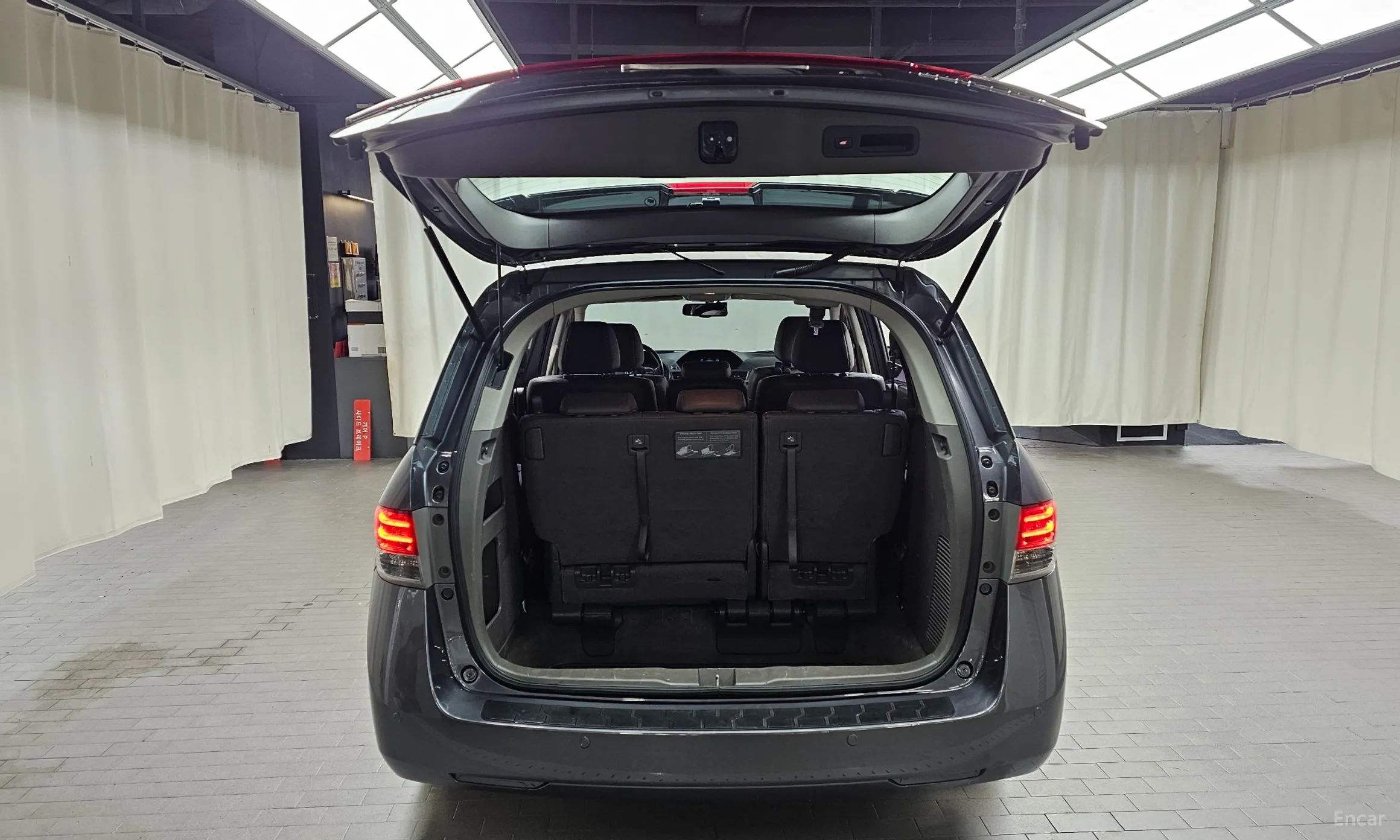 Honda Odyssey превью 20