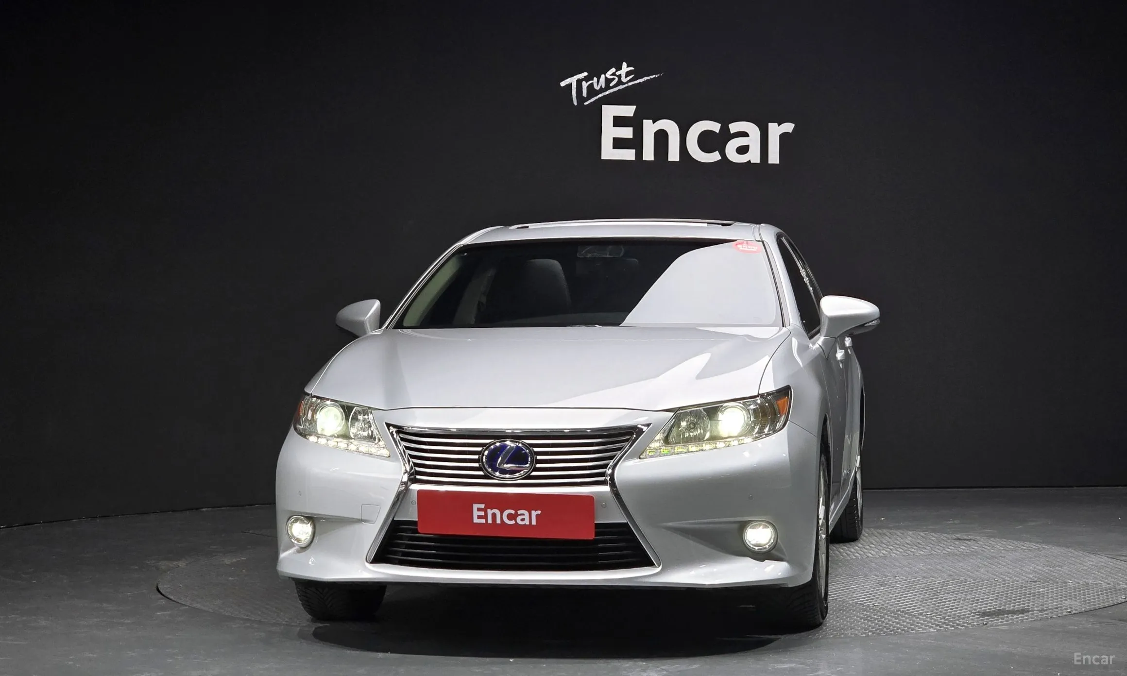 Lexus New ES300h превью 3