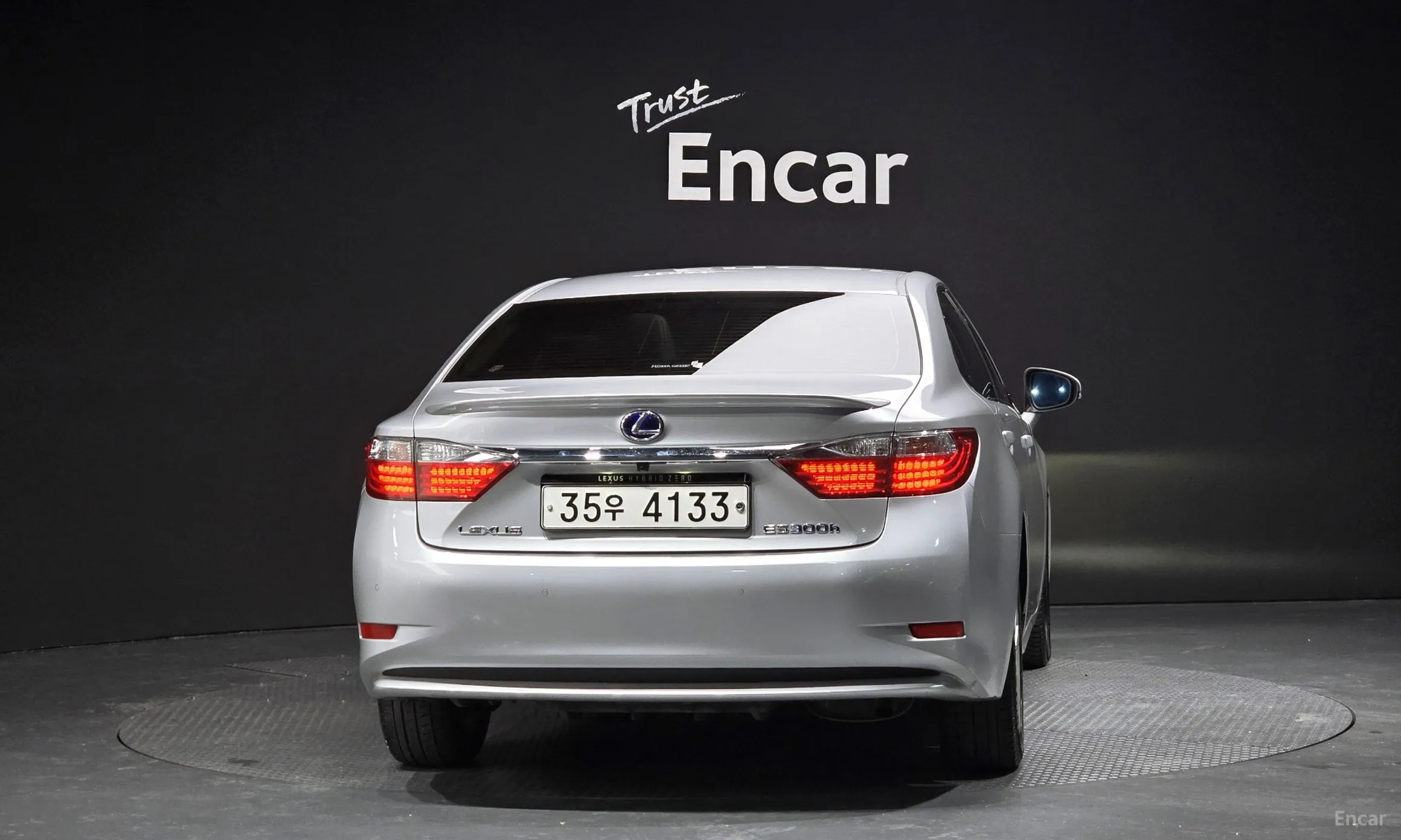 Lexus New ES300h превью 4