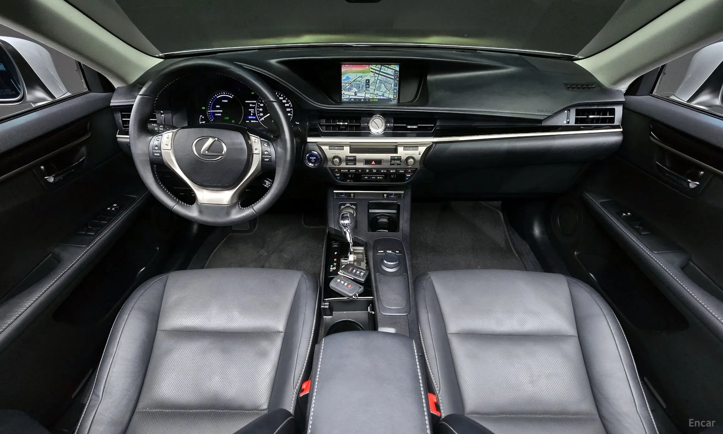 Lexus New ES300h превью 7