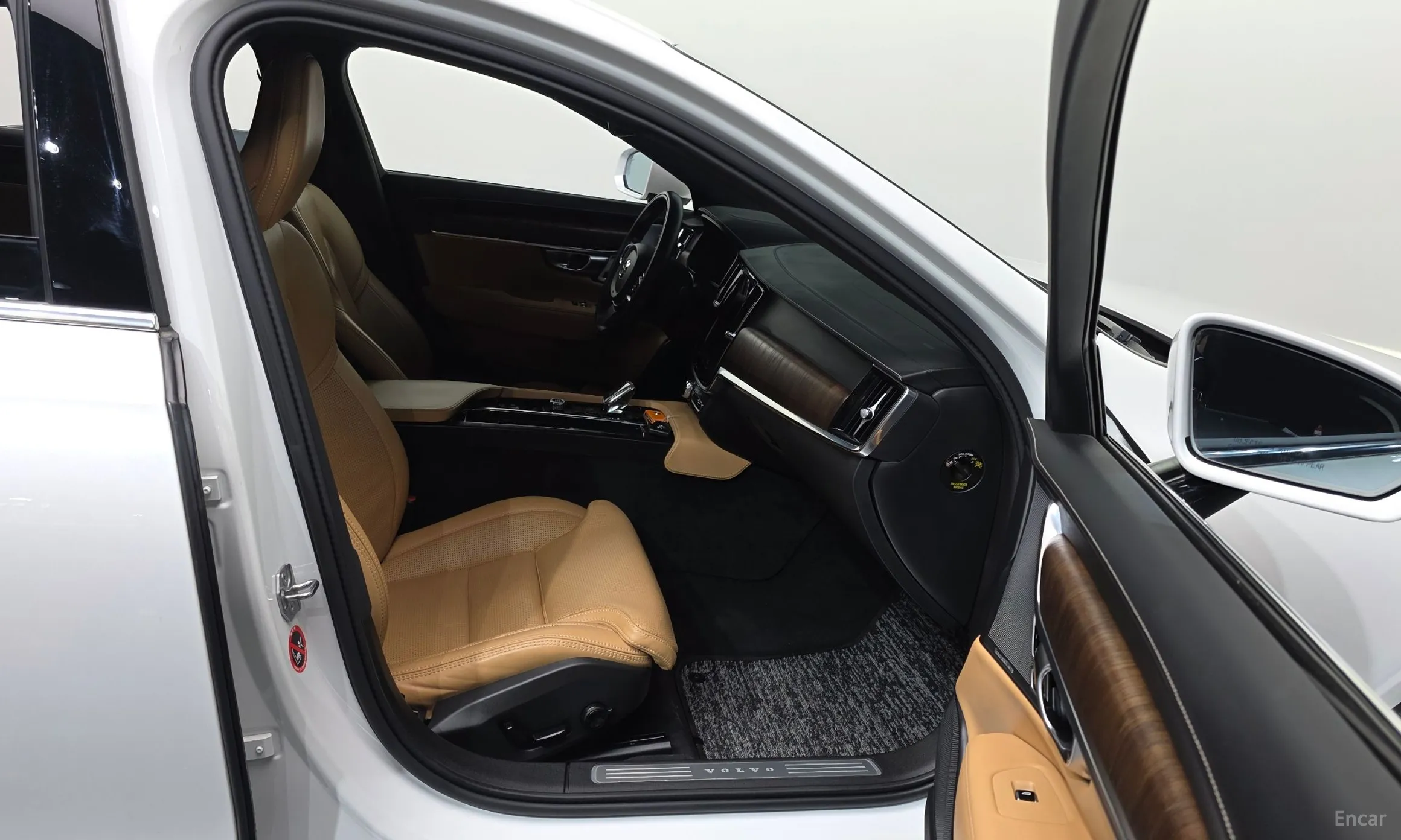 Volvo S90 превью 11
