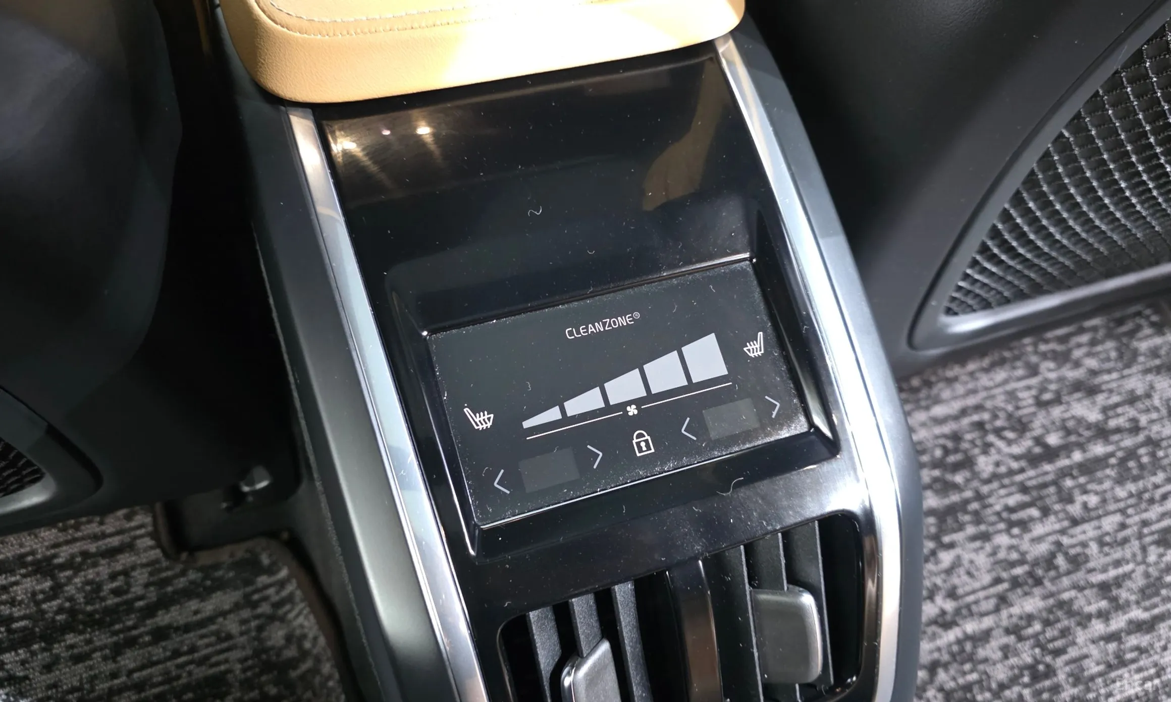 Volvo S90 превью 18