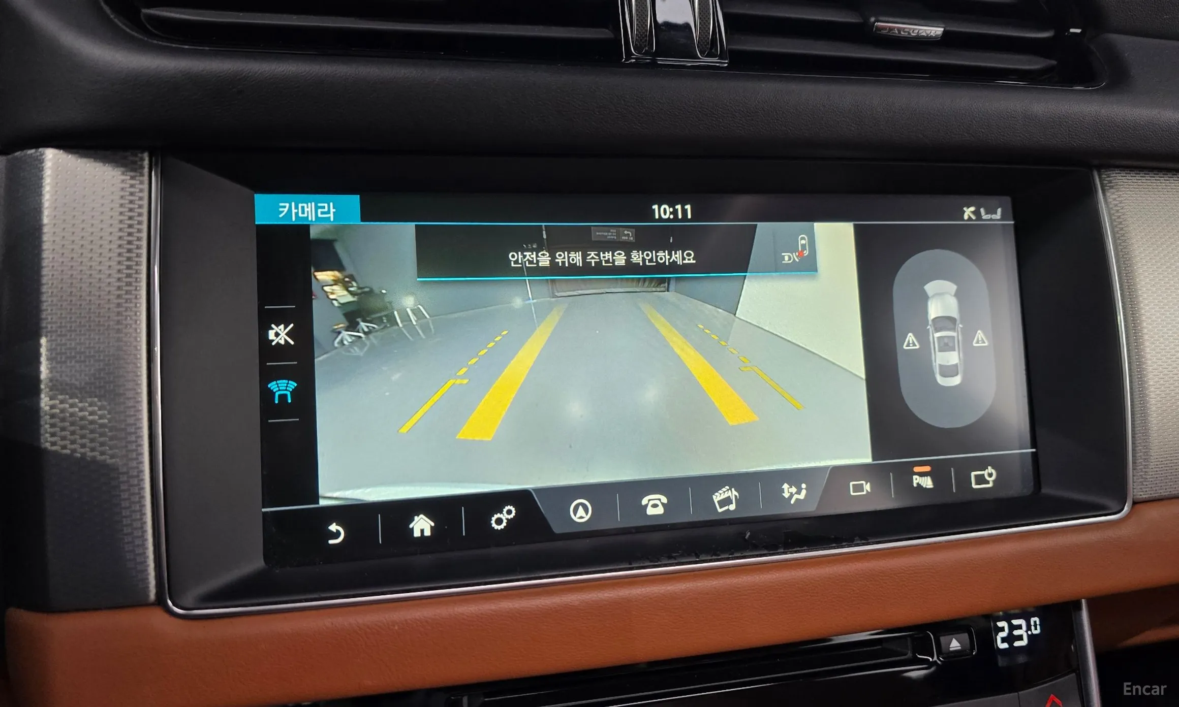 Jaguar XF (x260) превью 16