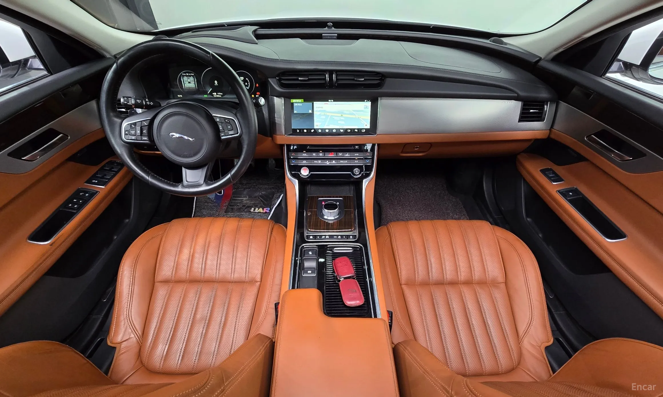 Jaguar XF (x260) превью 7