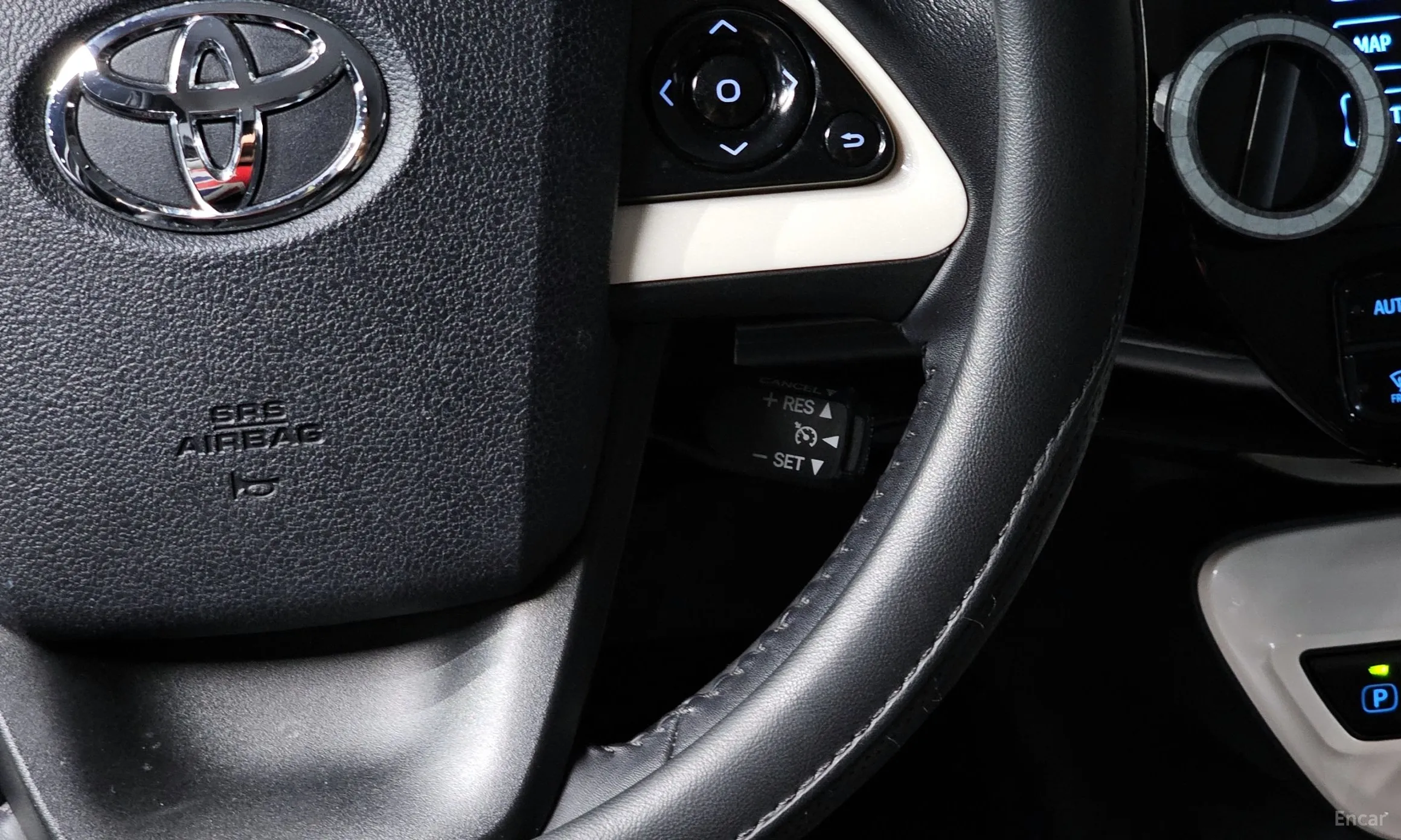 Toyota Prius 4th Generation превью 14