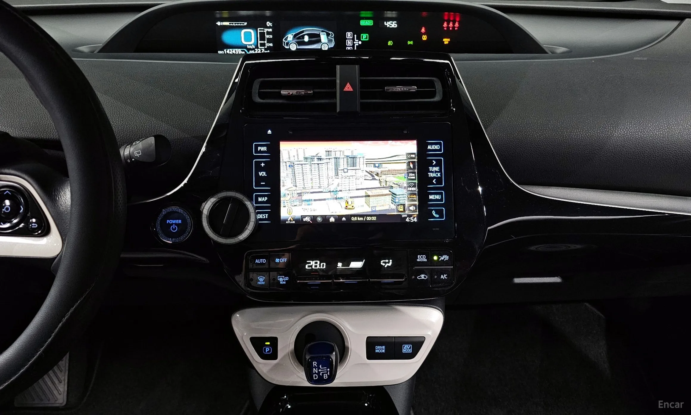 Toyota Prius 4th Generation превью 15