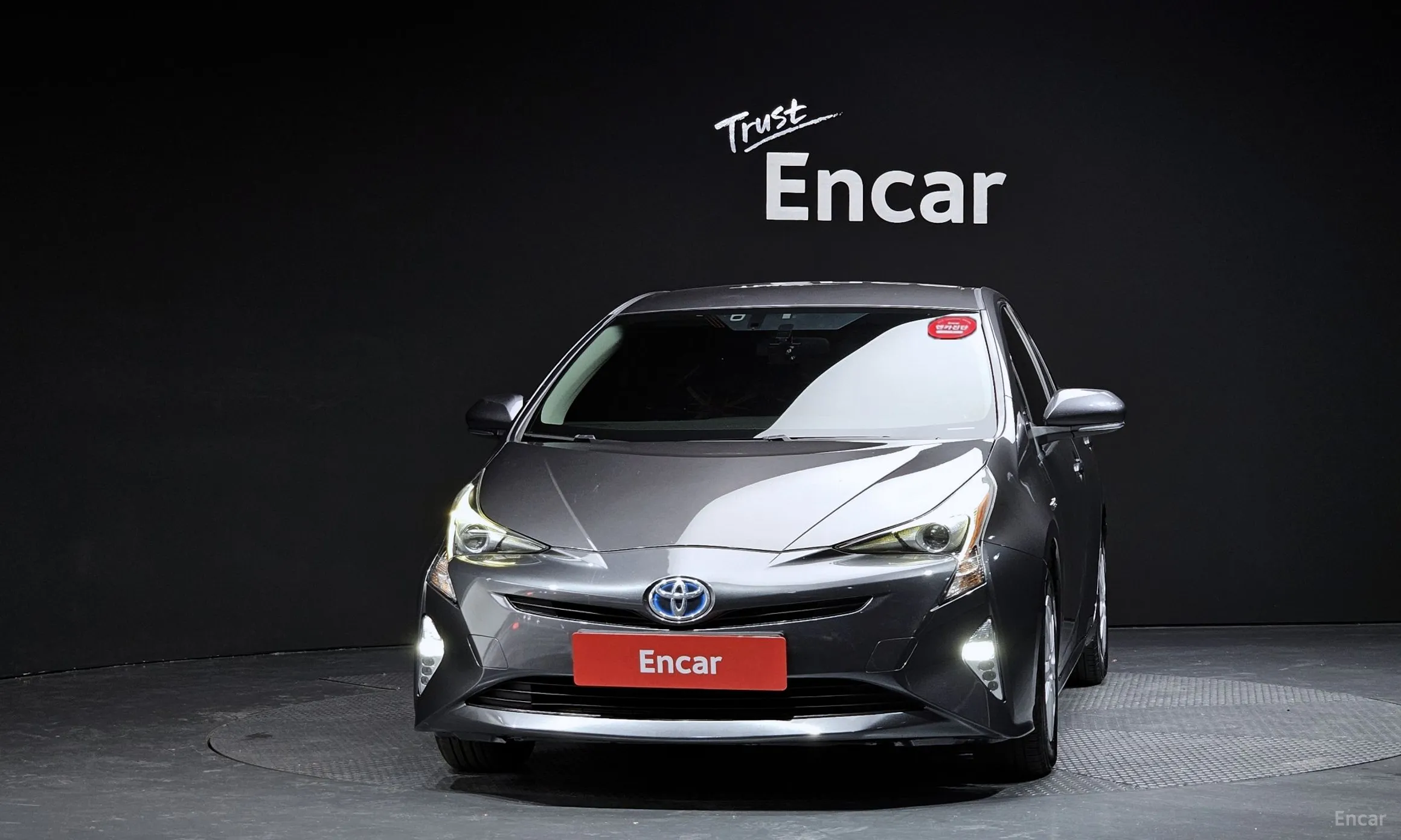 Toyota Prius 4th Generation превью 3