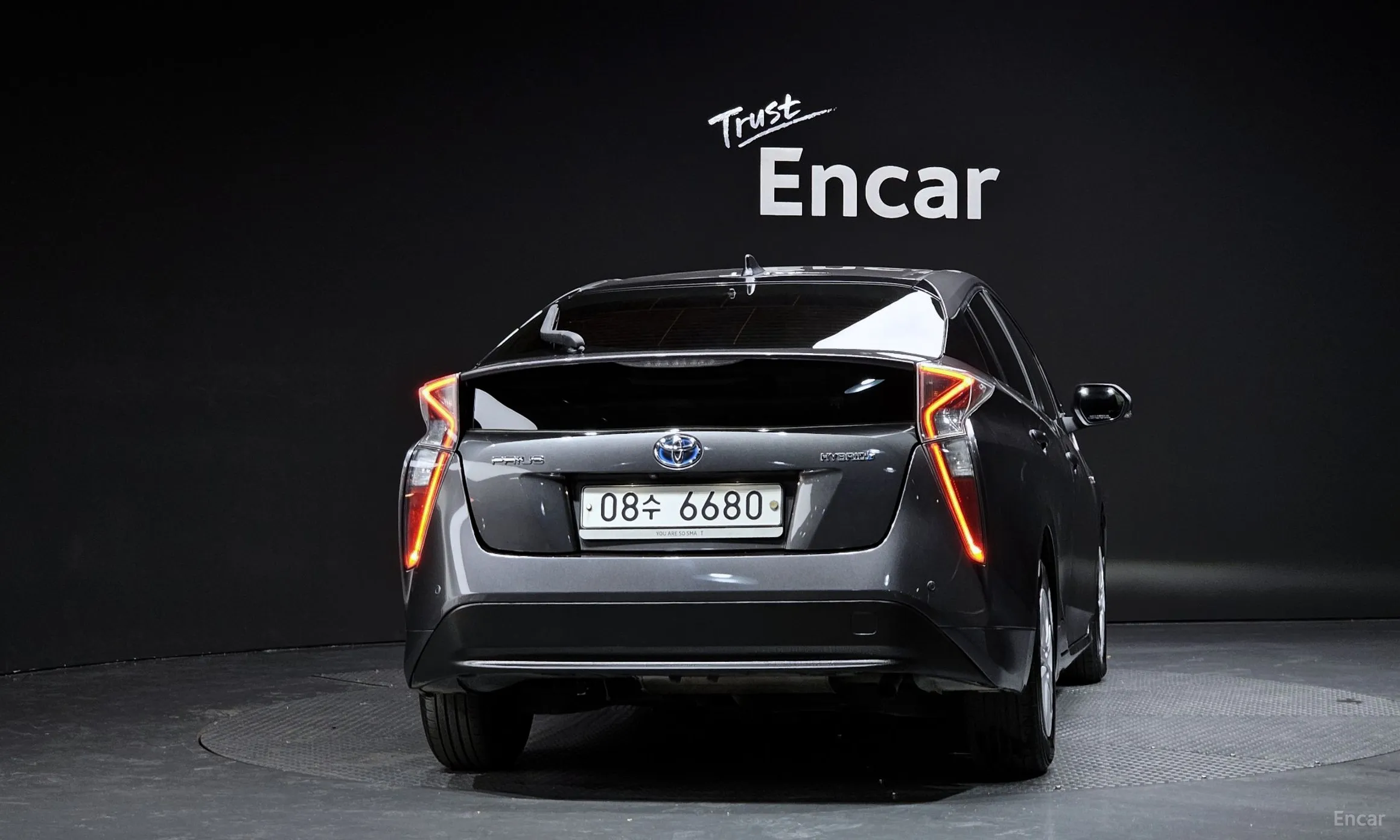 Toyota Prius 4th Generation превью 4
