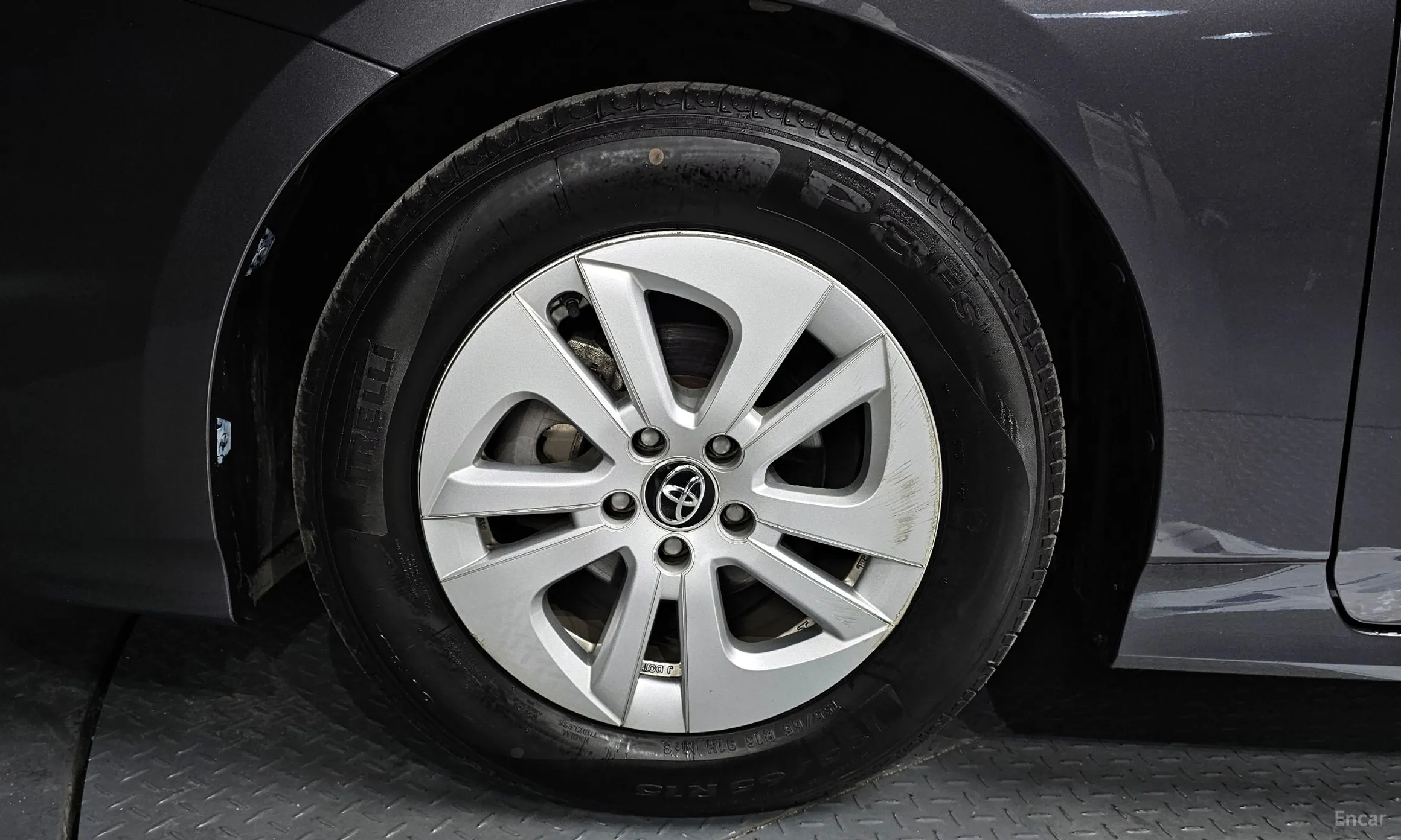 Toyota Prius 4th Generation превью 5