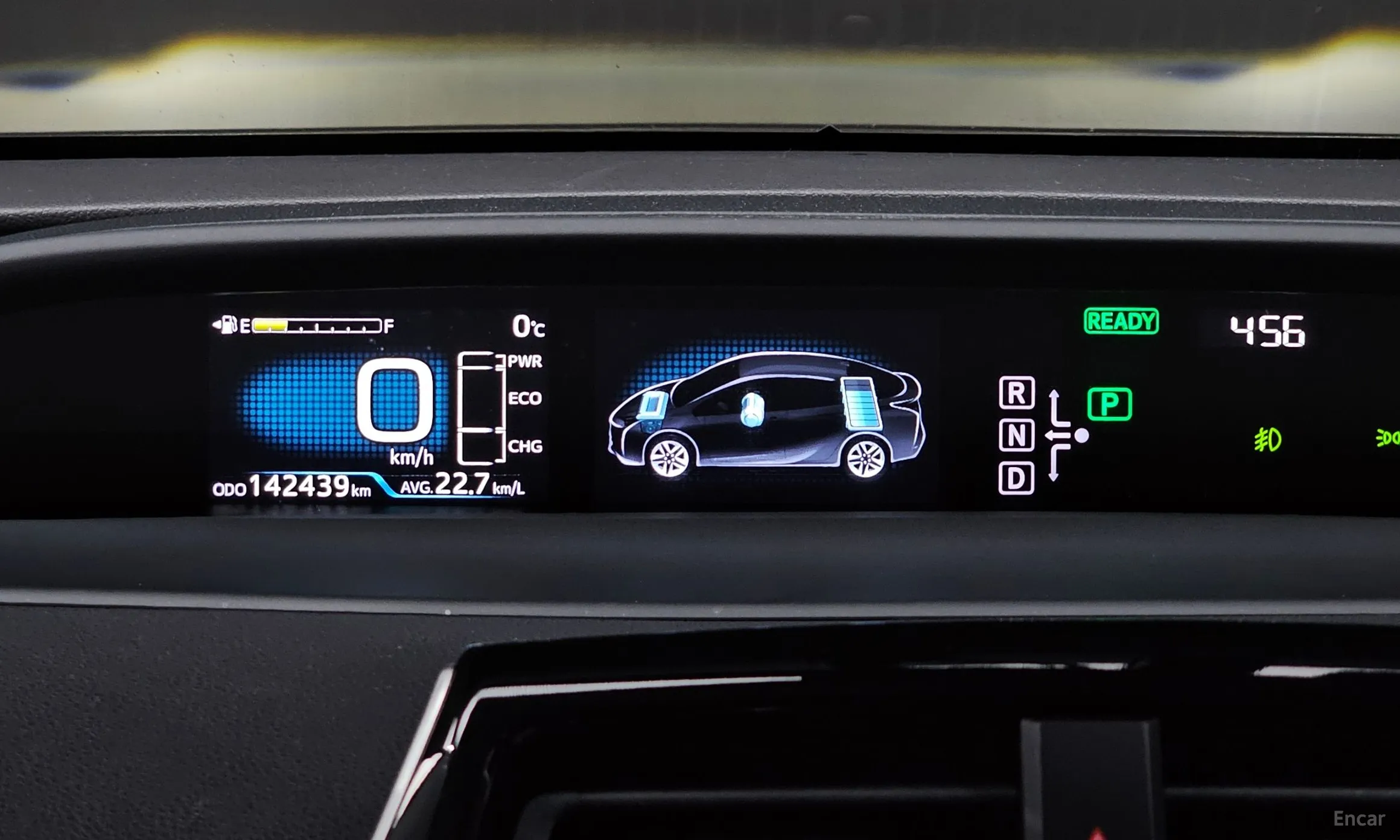 Toyota Prius 4th Generation превью 8