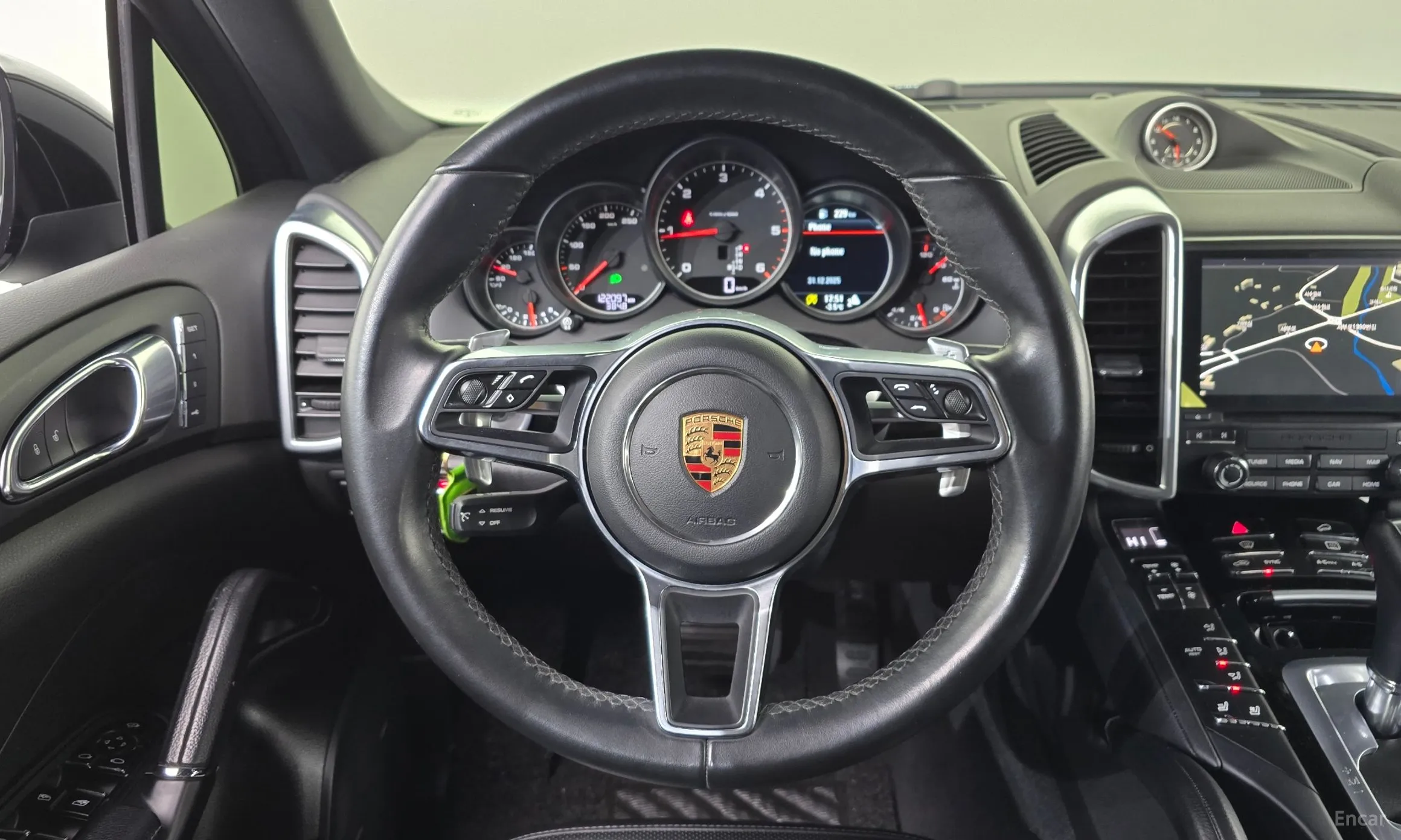 Porsche New Cayenne превью 13