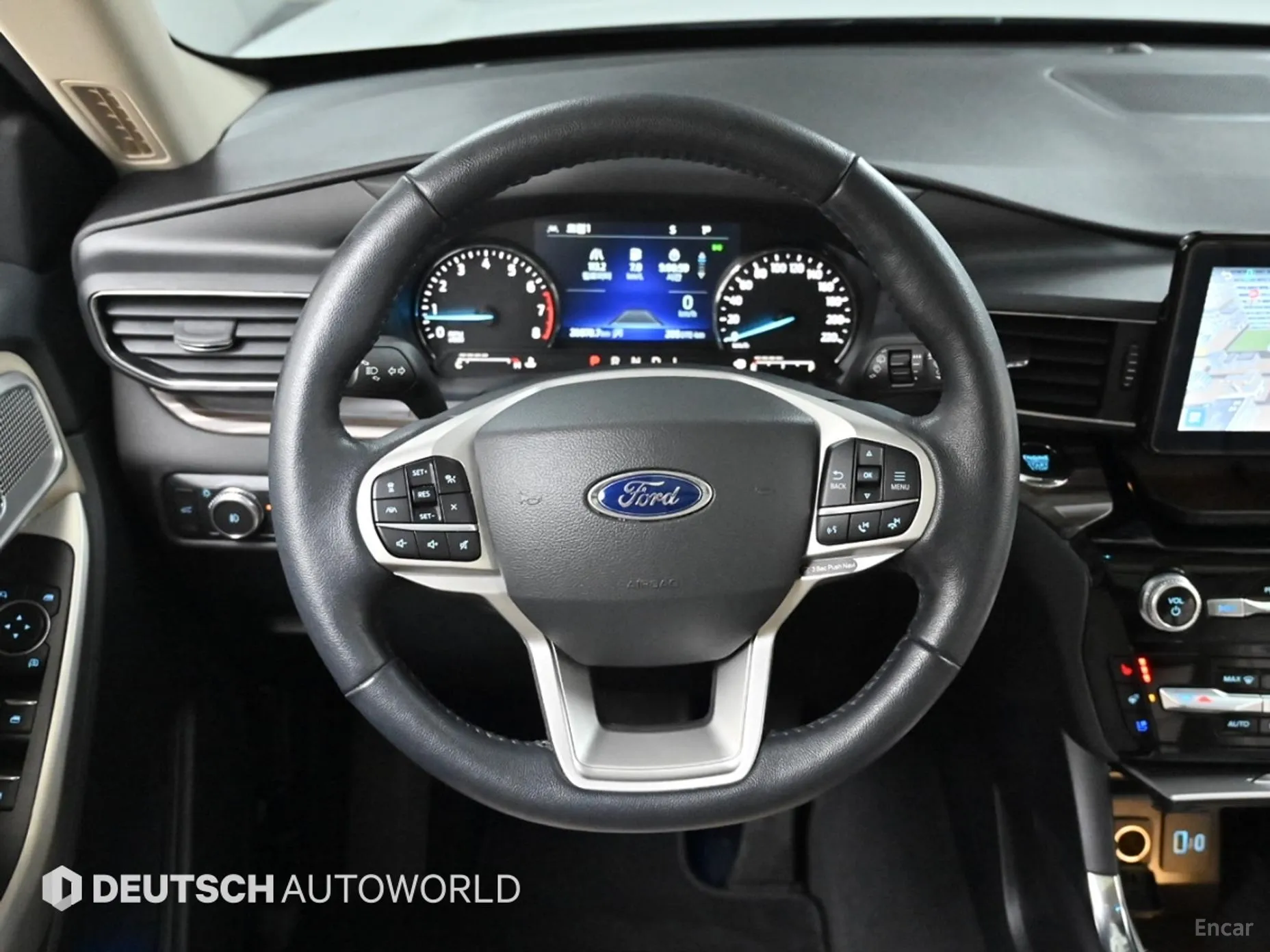 Ford Explorer 6th Generation превью 13