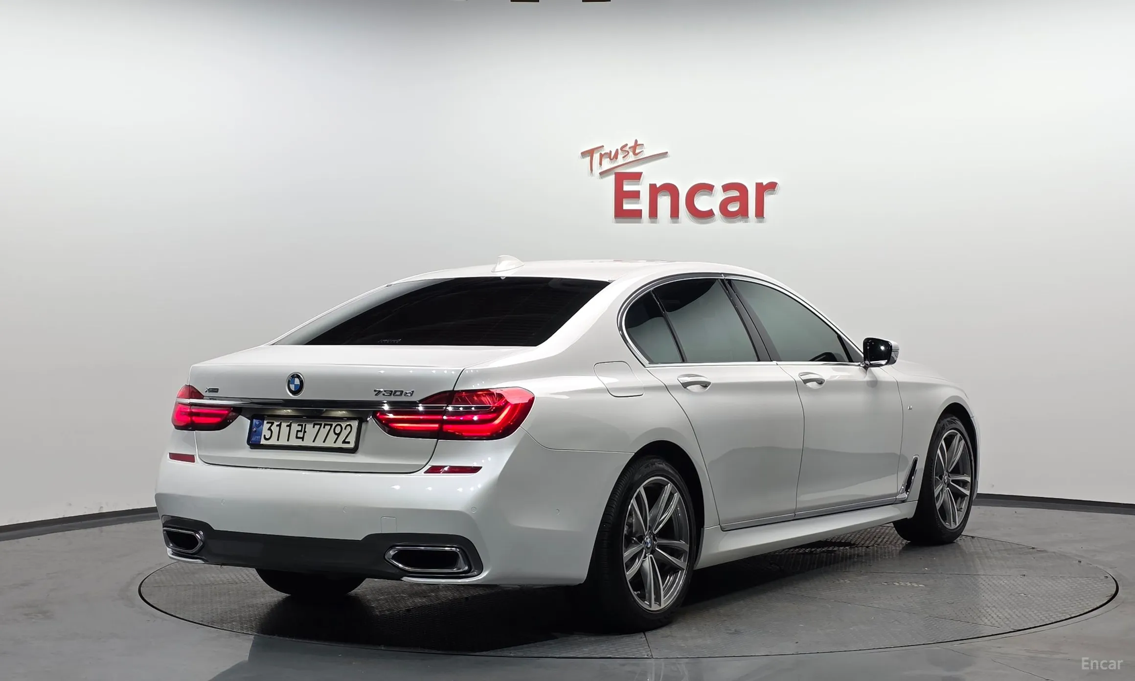 BMW 7 Series (G11)