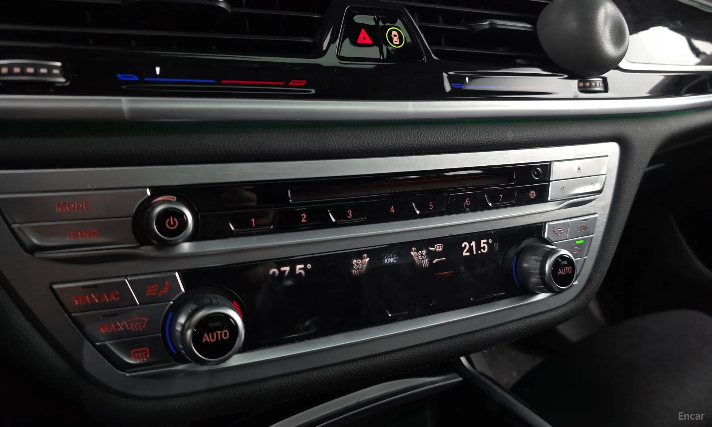 BMW 7 Series (G11) превью 17