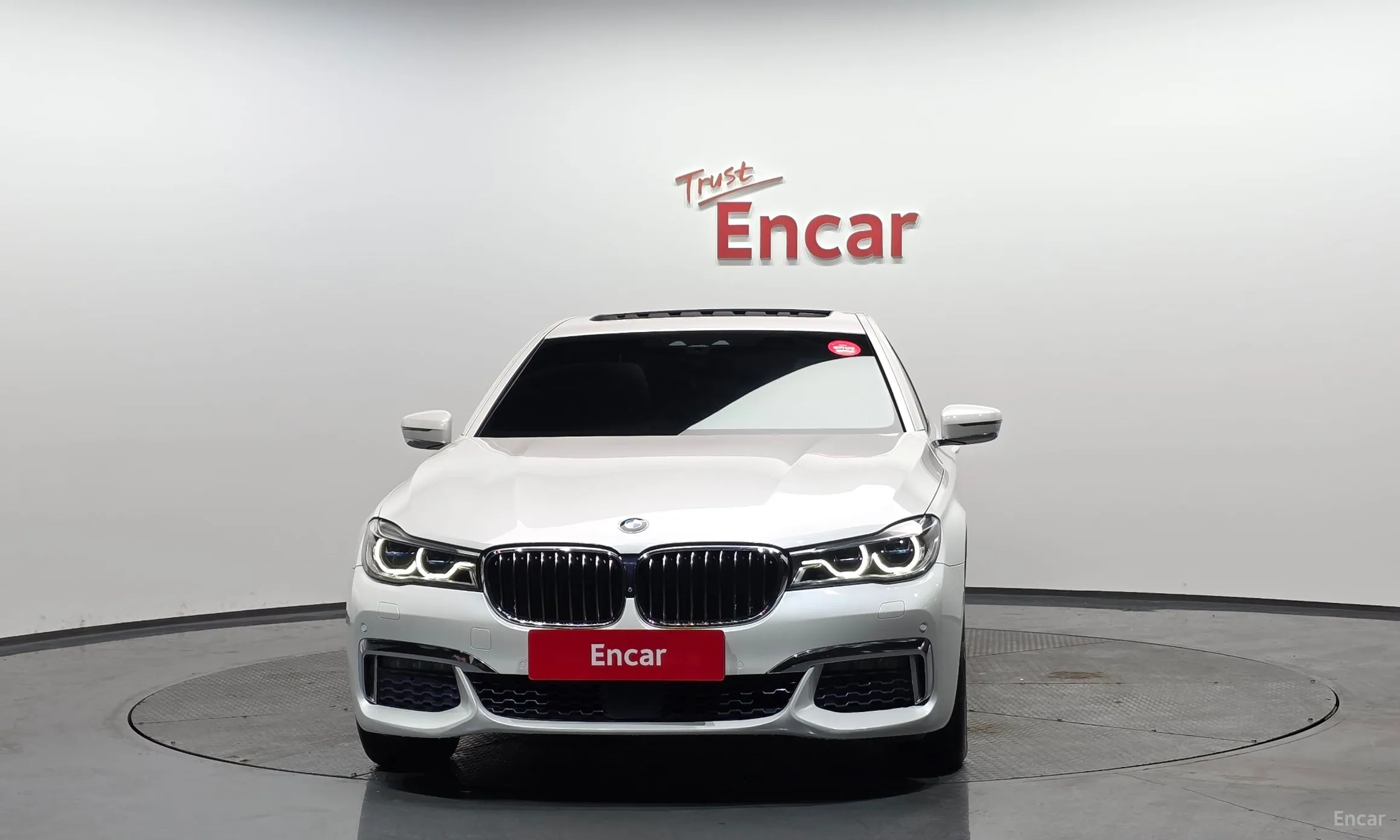 BMW 7 Series (G11) превью 3