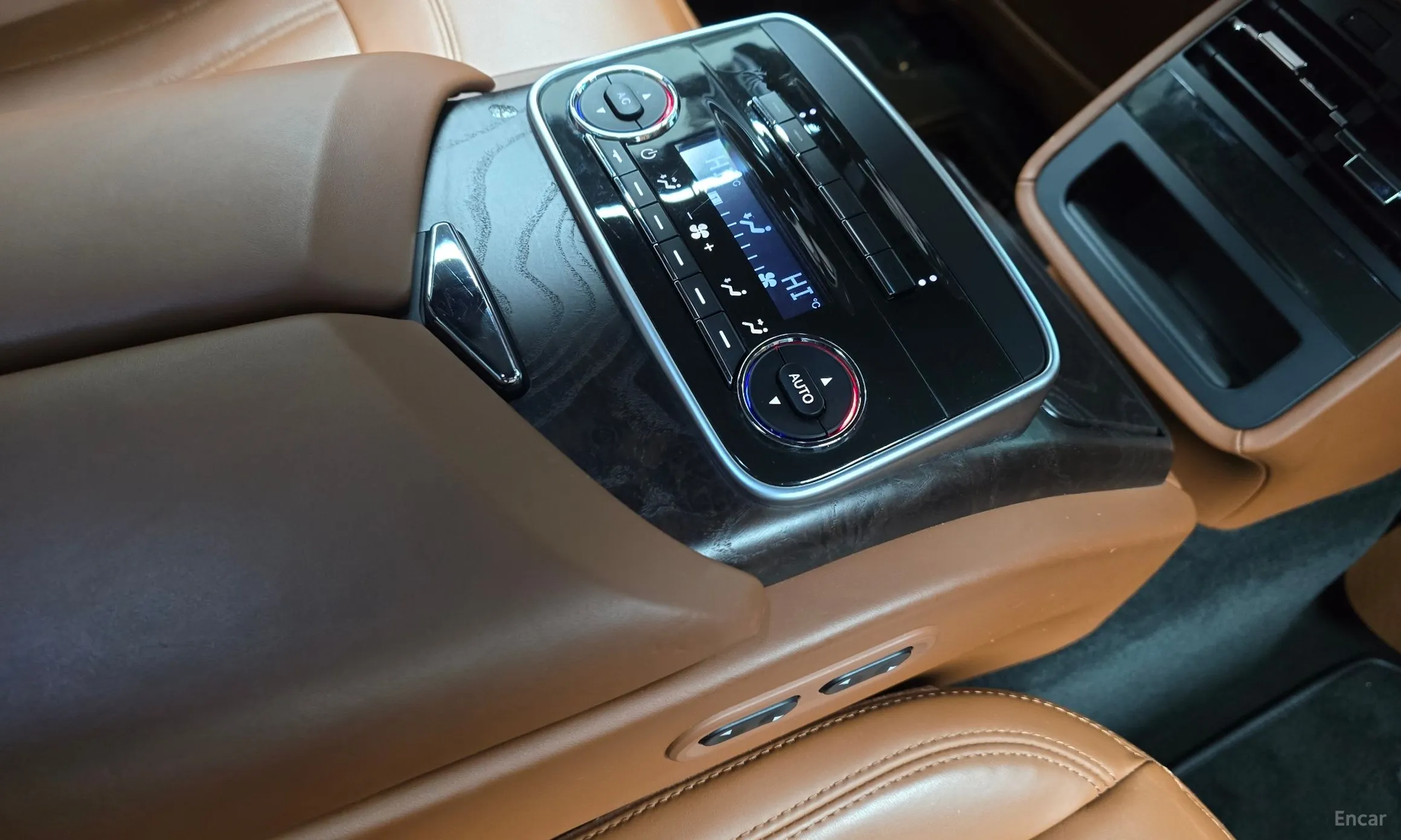 Maserati Quattroporte превью 19