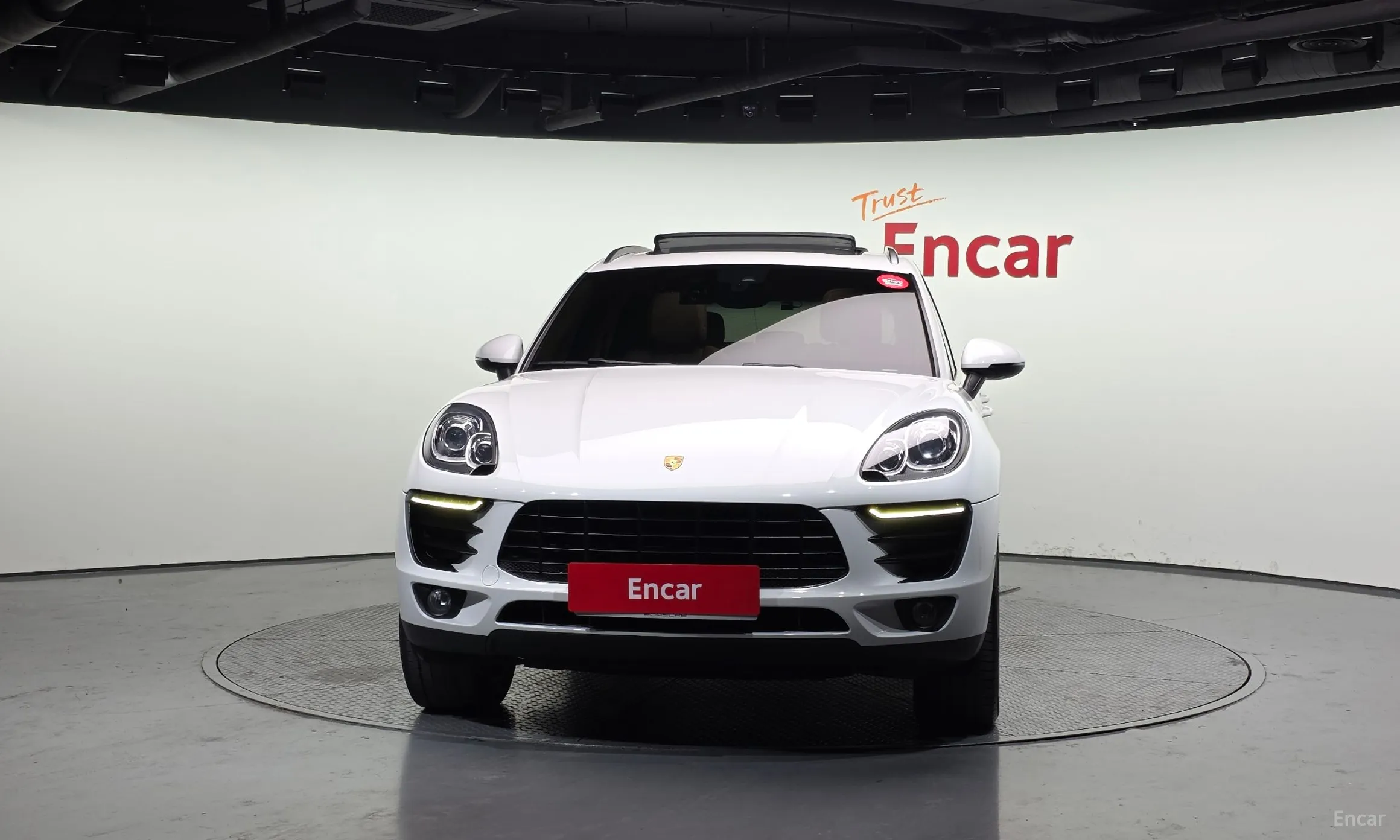 Porsche Macan превью 3