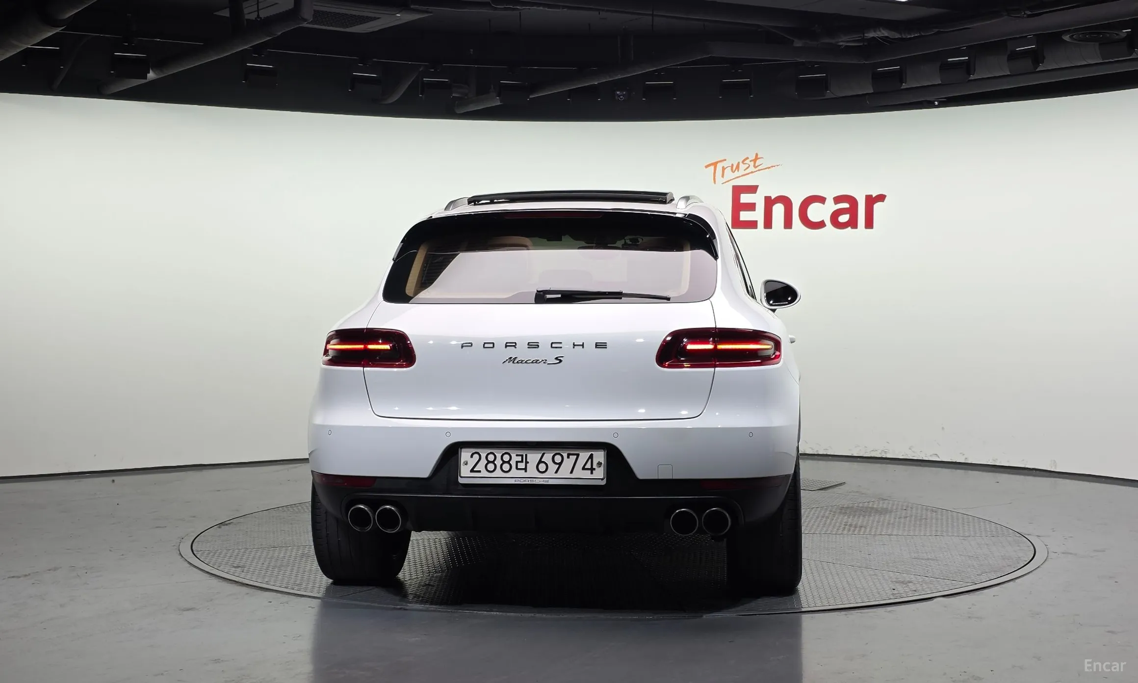 Porsche Macan превью 4