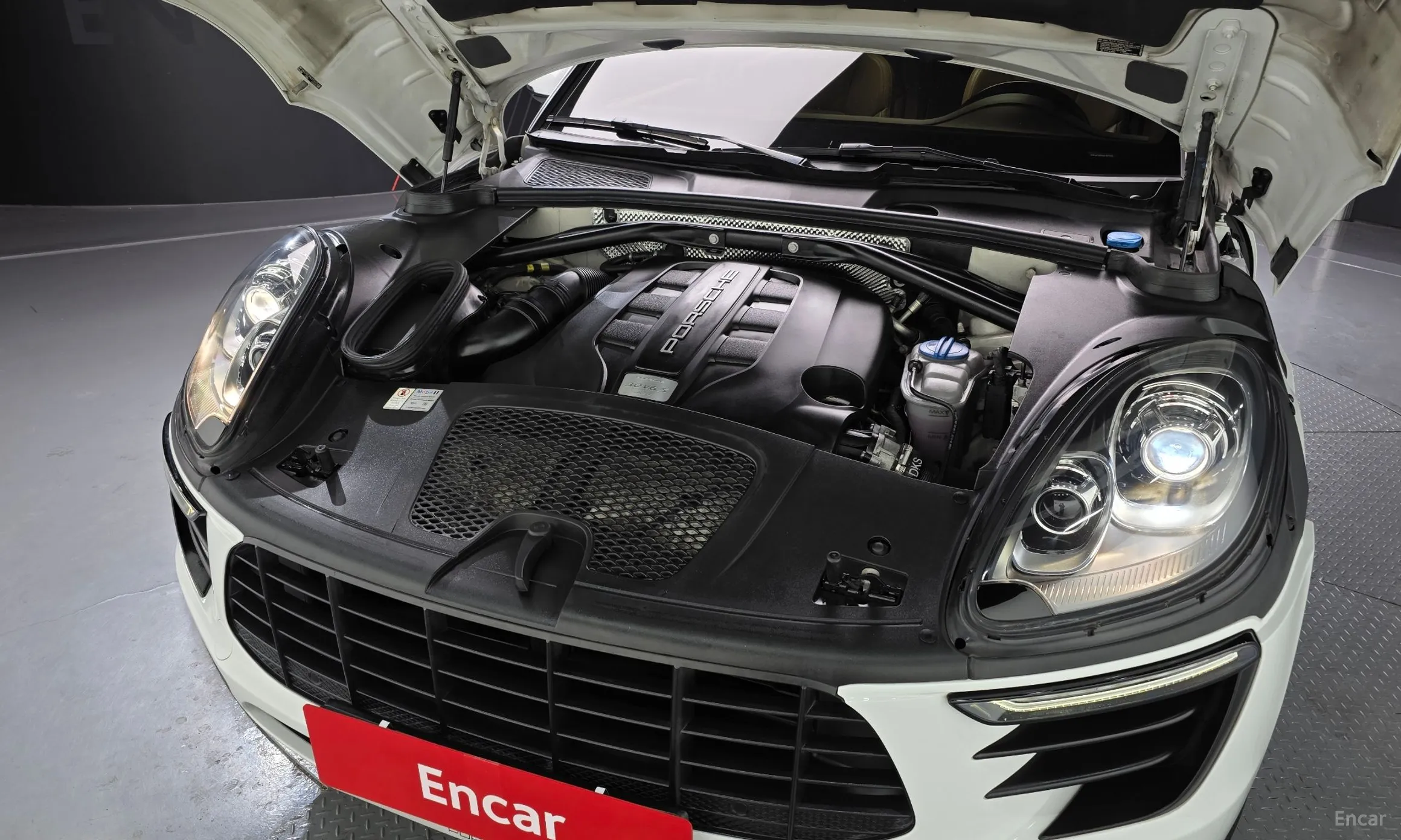 Porsche Macan превью 6