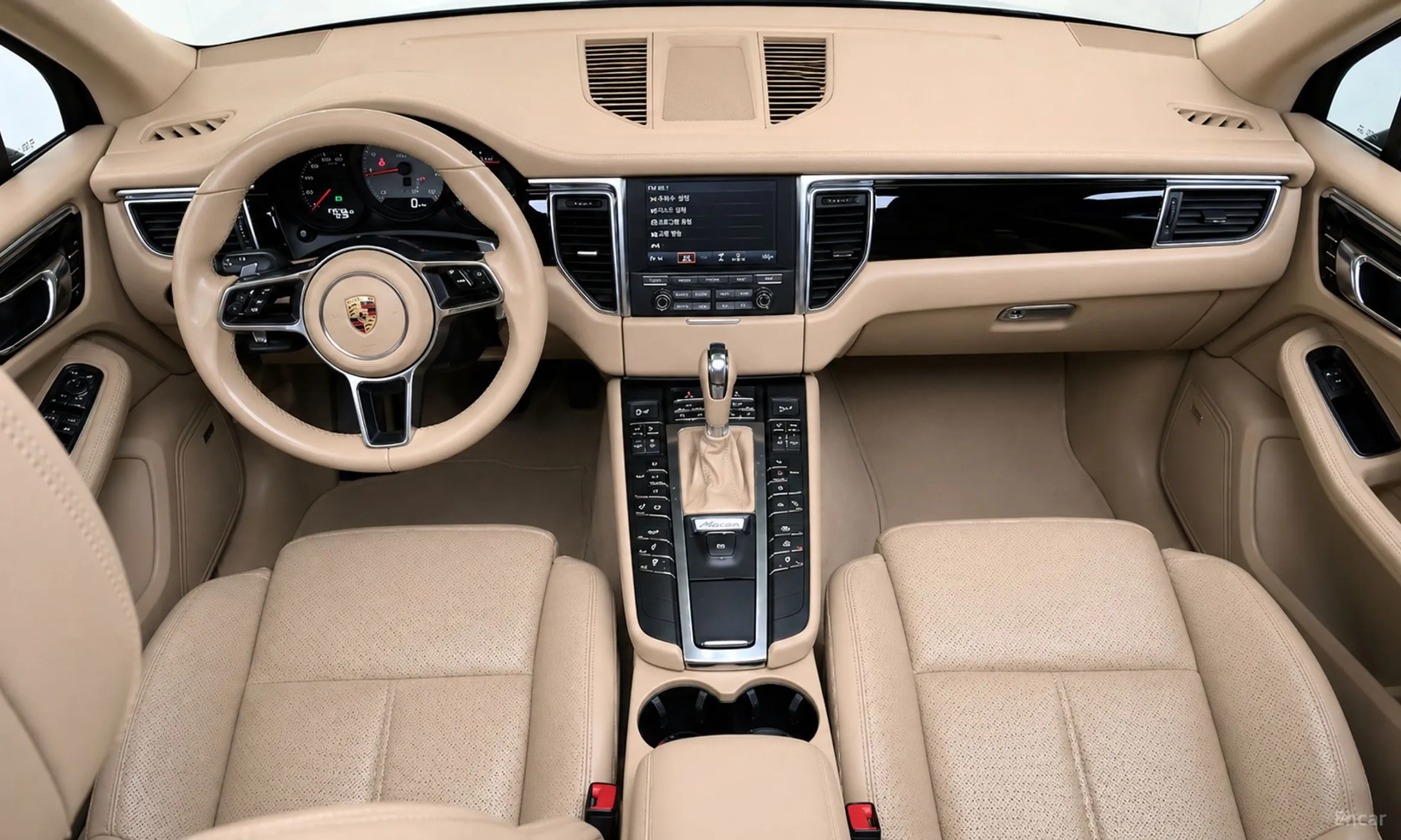Porsche Macan превью 7