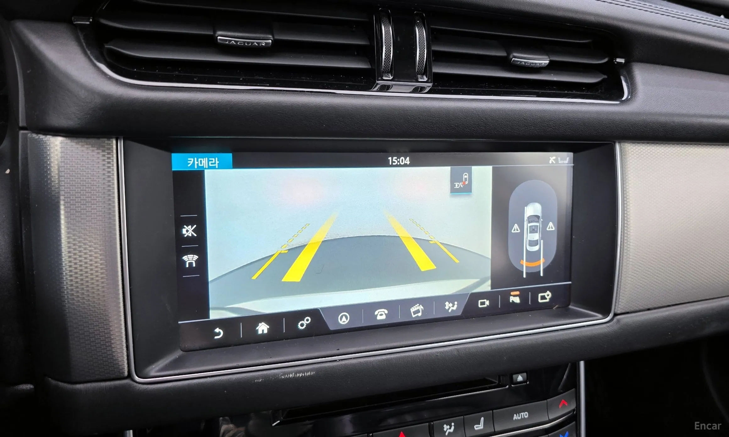 Jaguar XF (x260) превью 16