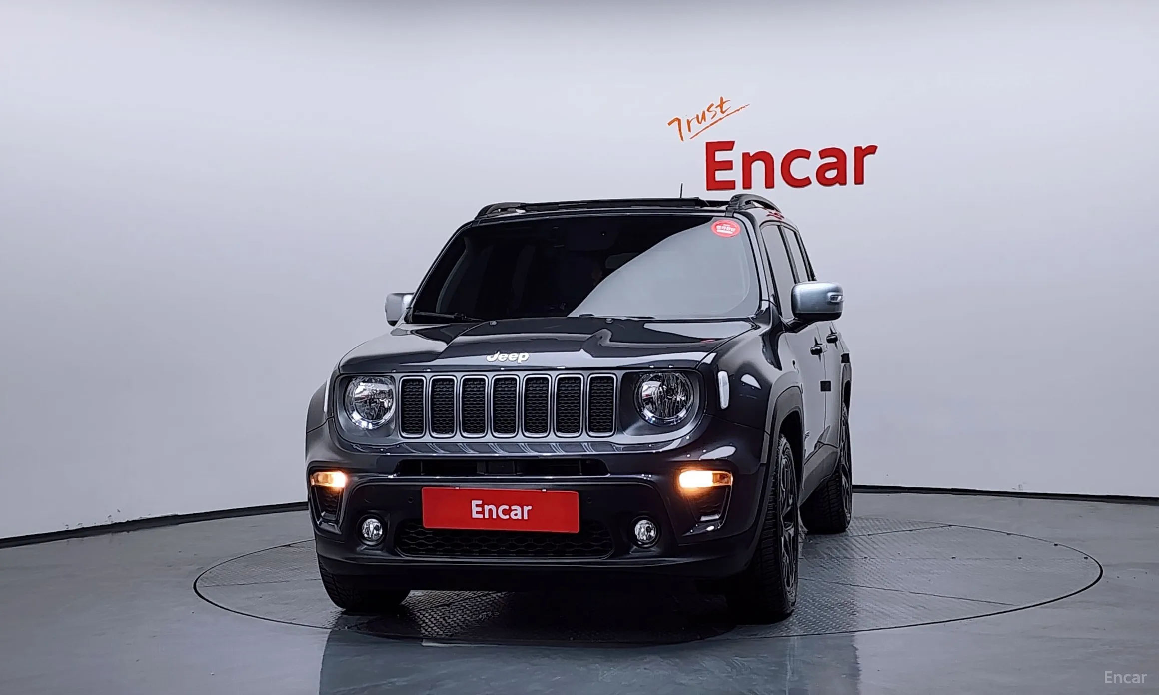 Jeep Renegade превью 3
