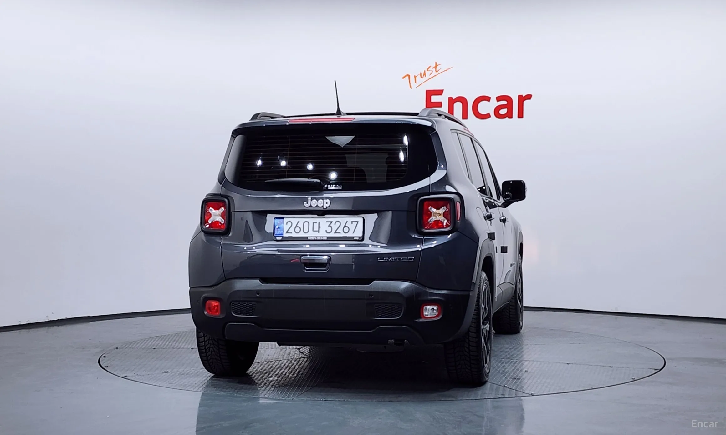 Jeep Renegade превью 4