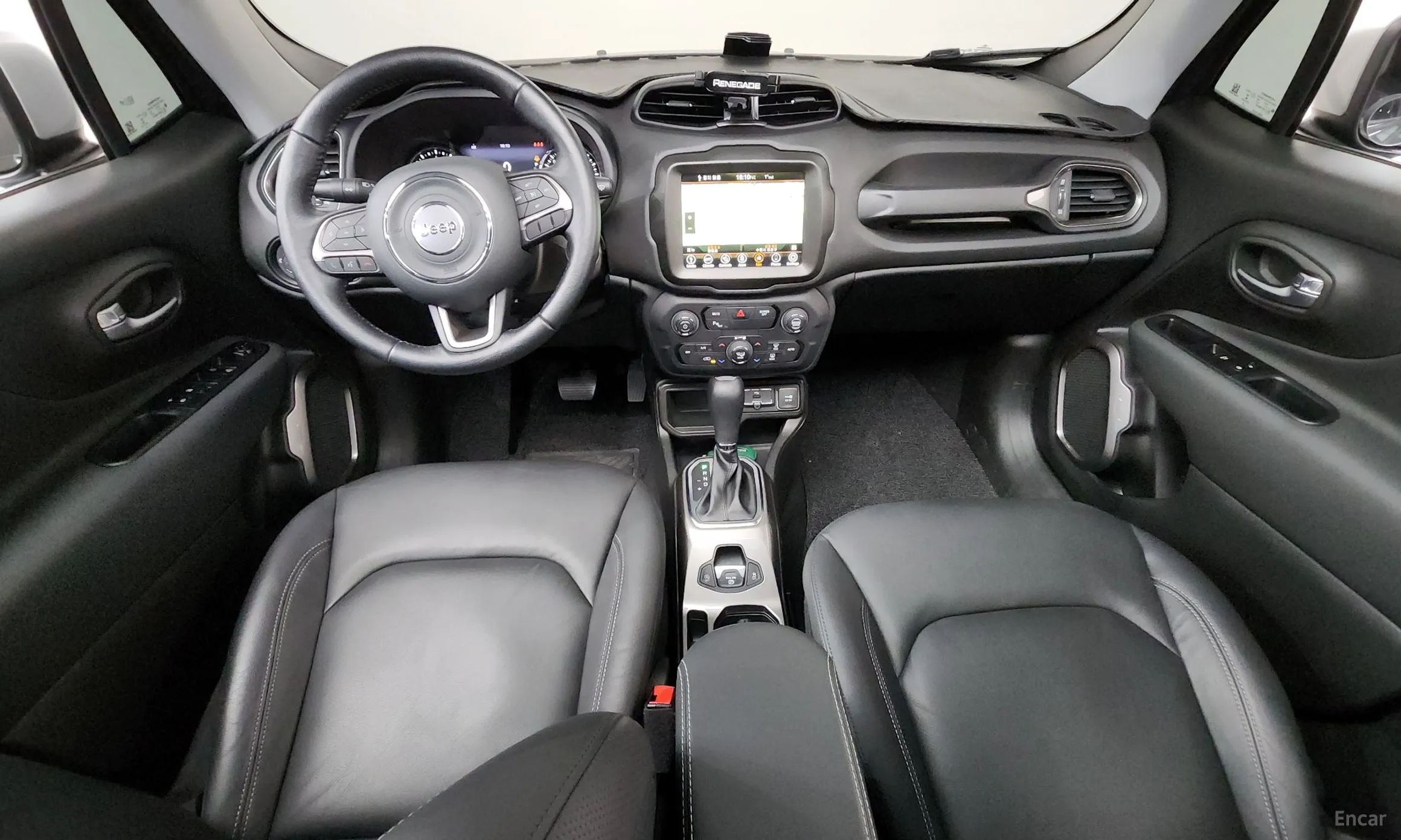 Jeep Renegade превью 7