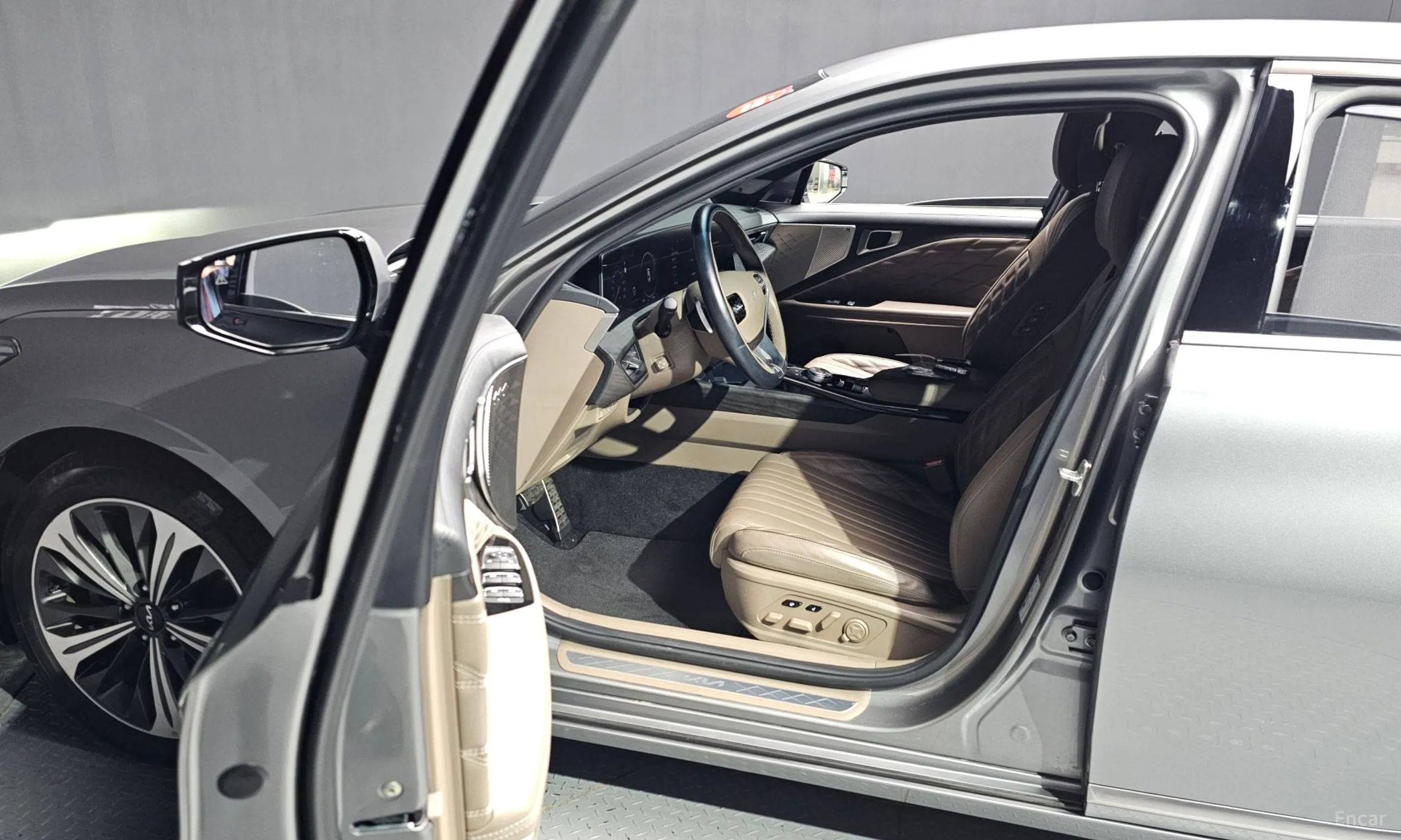 Kia K8 Hybrid превью 10