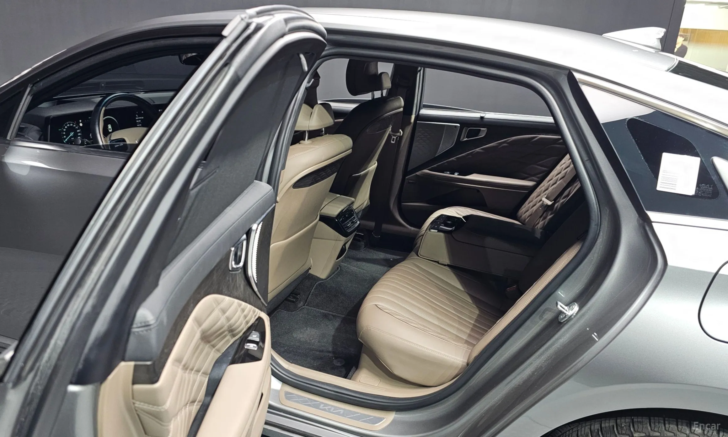 Kia K8 Hybrid превью 13