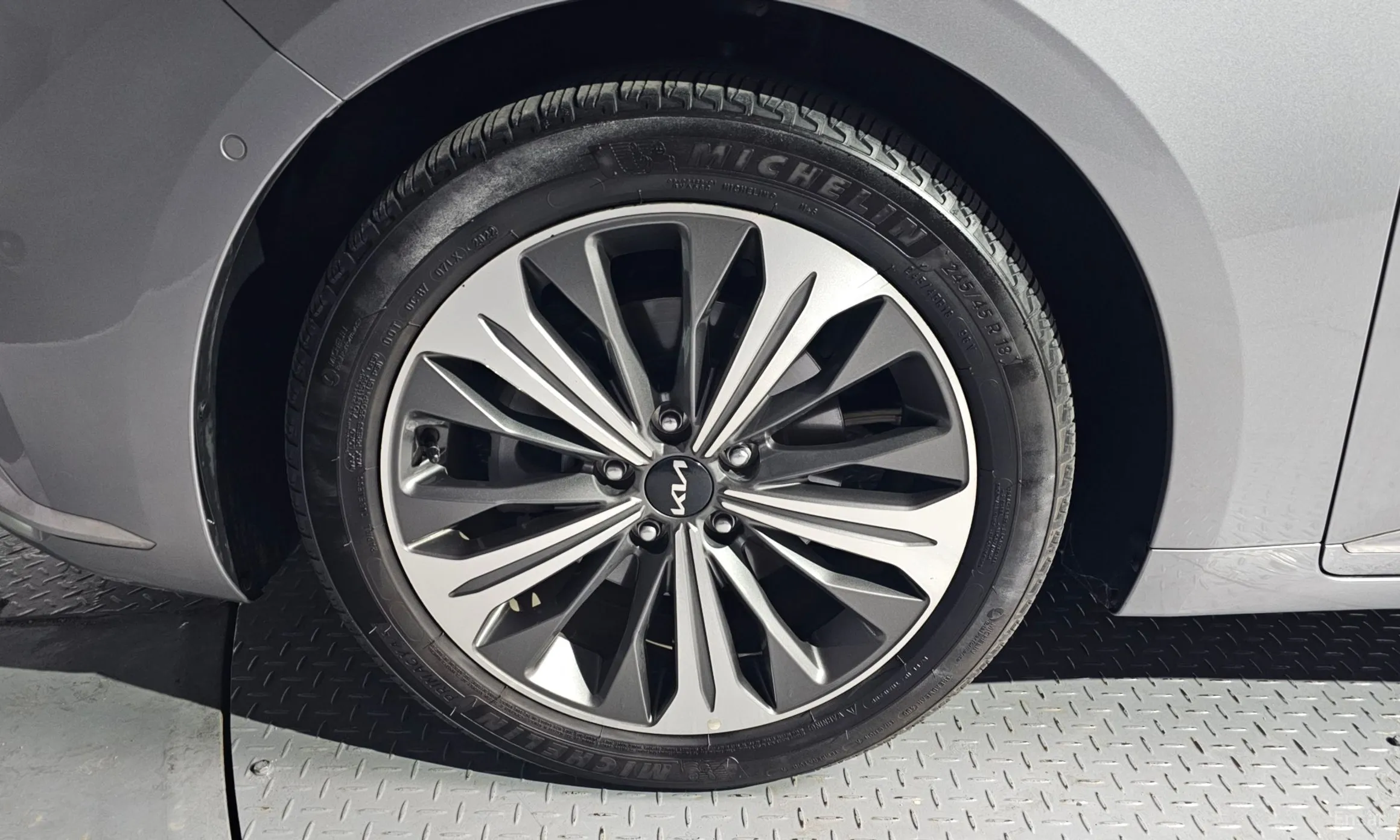 Kia K8 Hybrid превью 5