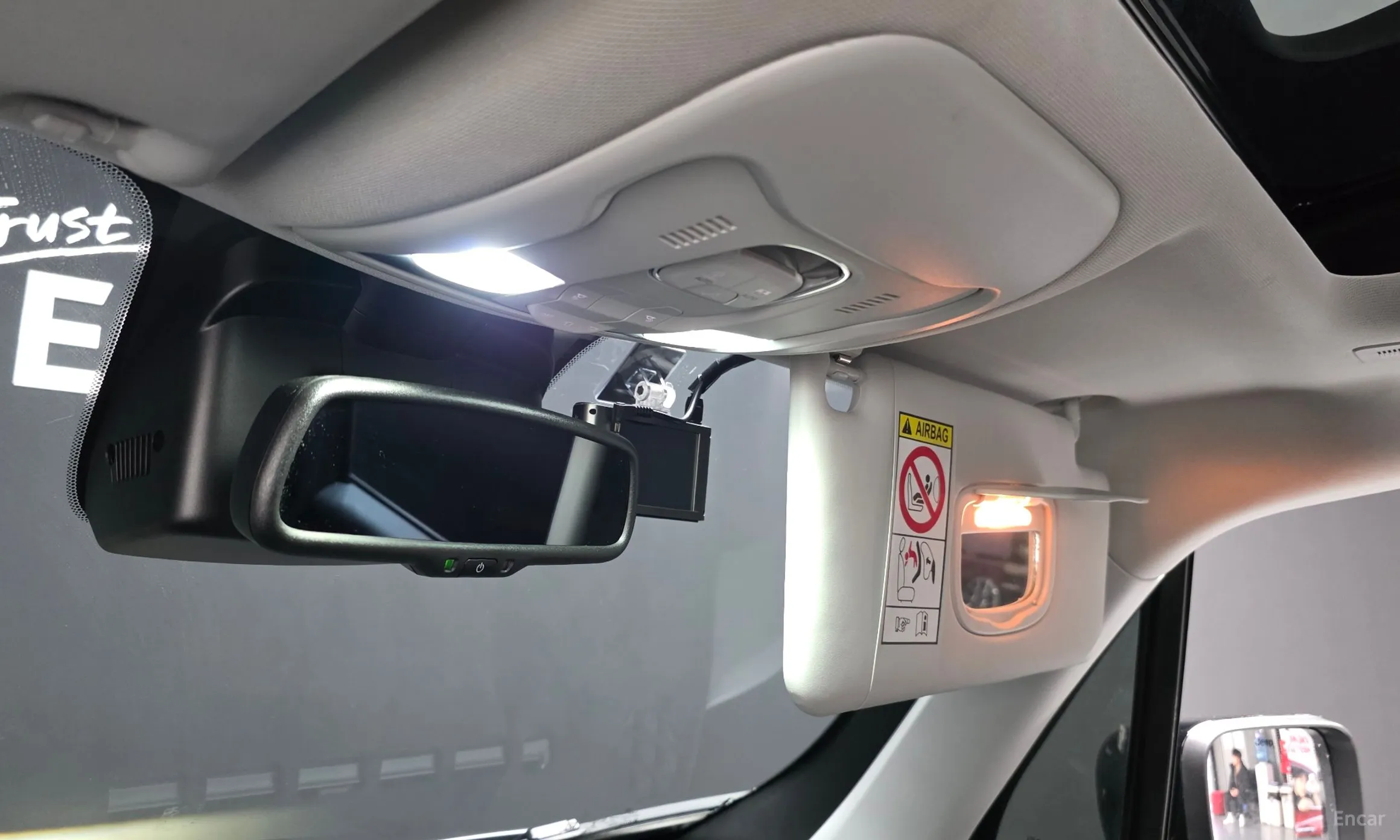 Jeep Renegade превью 19