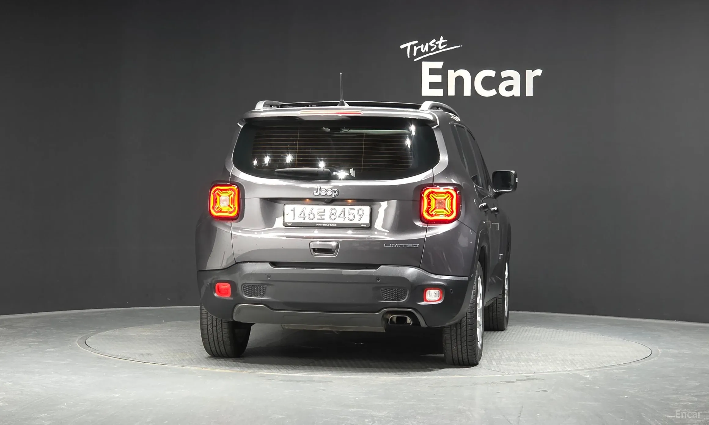Jeep Renegade превью 4
