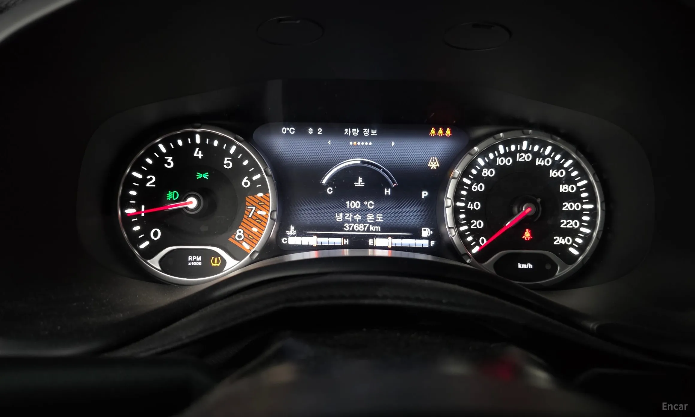 Jeep Renegade превью 8