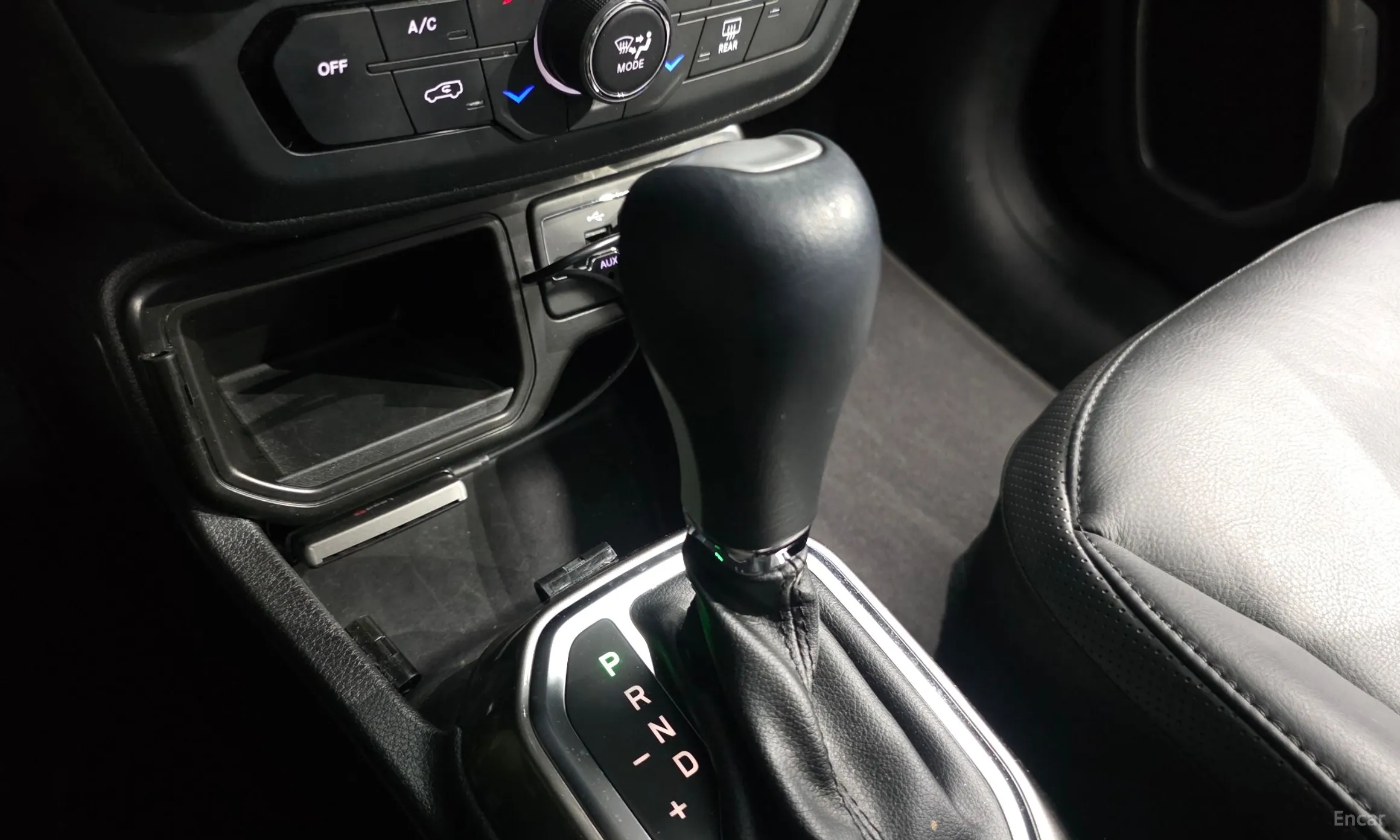 Jeep Renegade превью 9