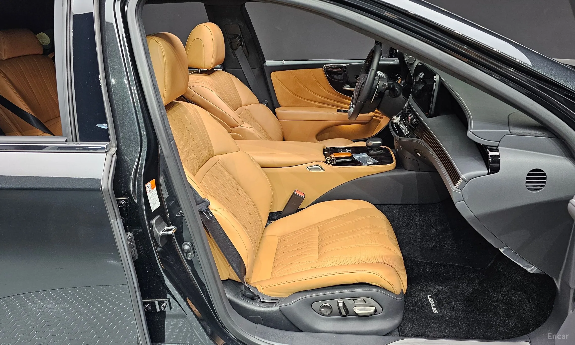 Lexus LS500 5th Generation превью 10