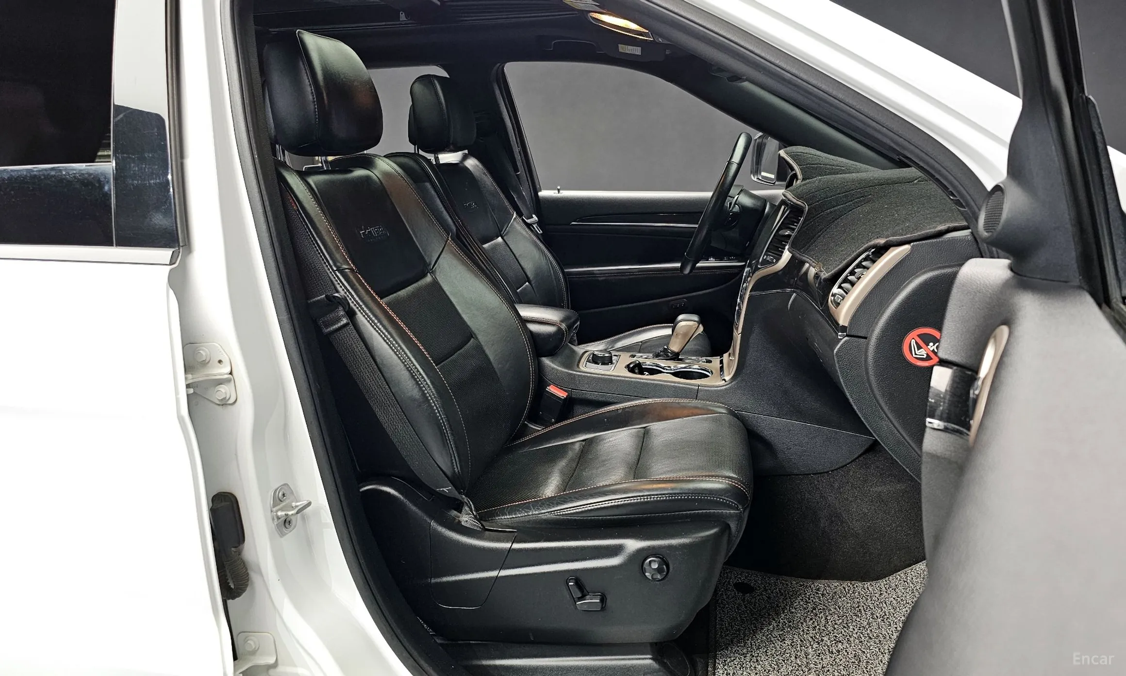 Jeep Grand Cherokee превью 10