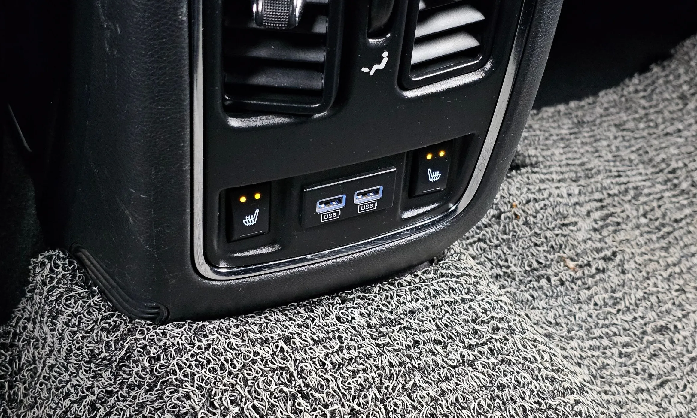 Jeep Grand Cherokee превью 18