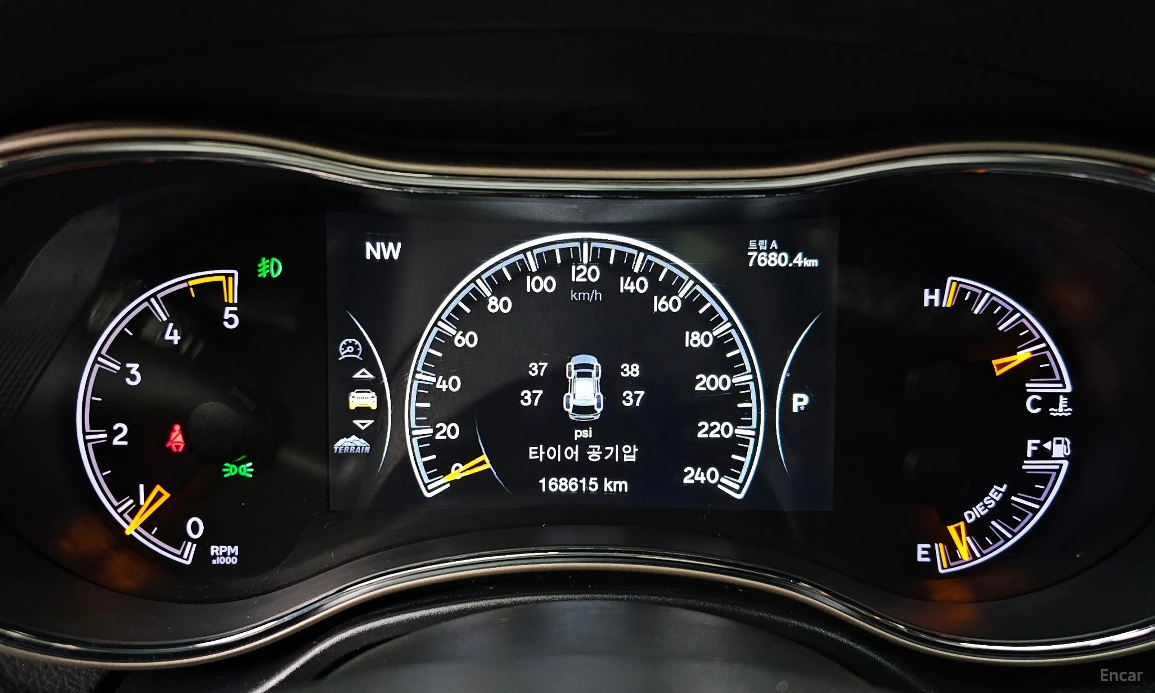 Jeep Grand Cherokee превью 8