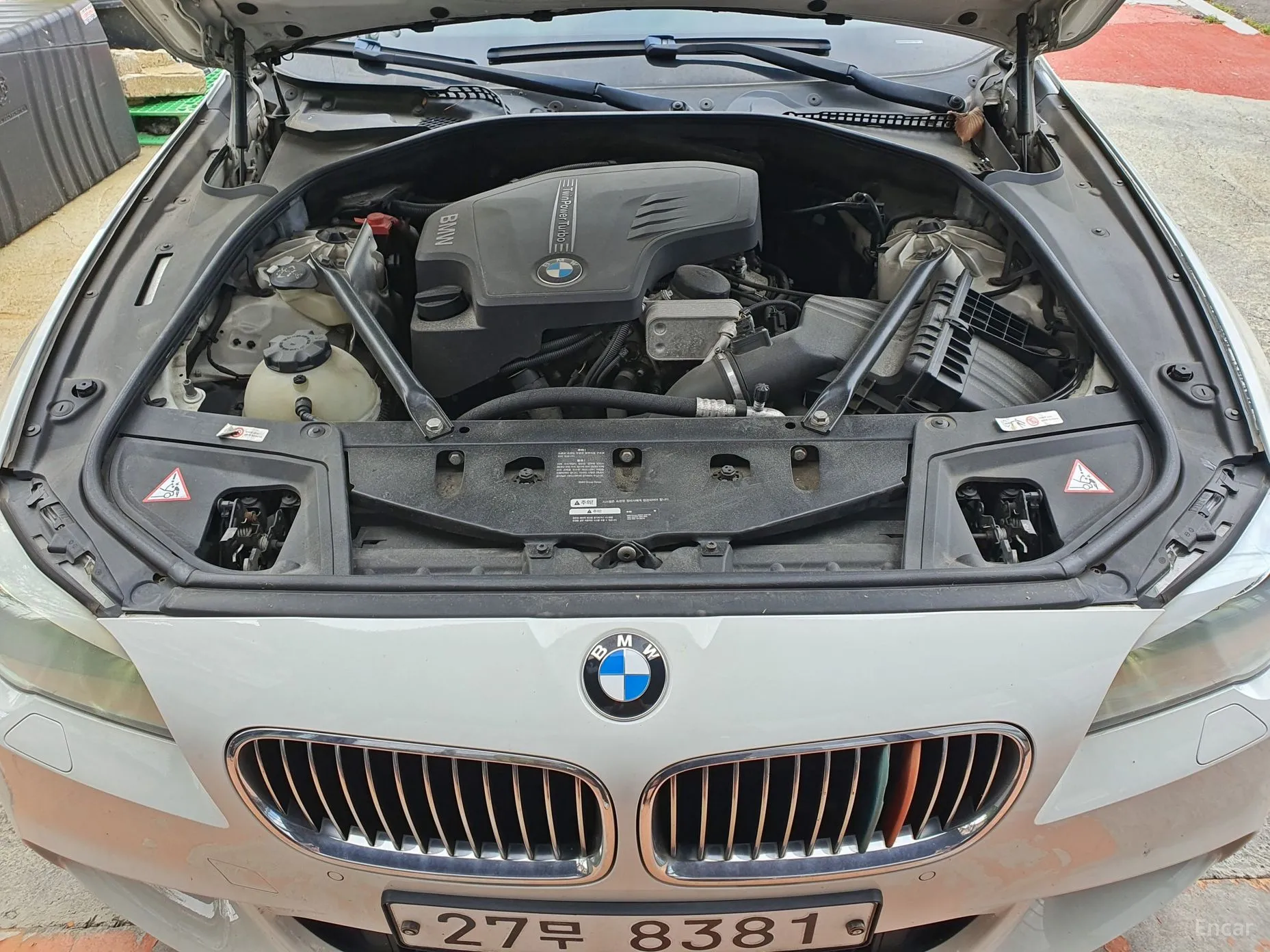 BMW 5 Series (F10) превью 11