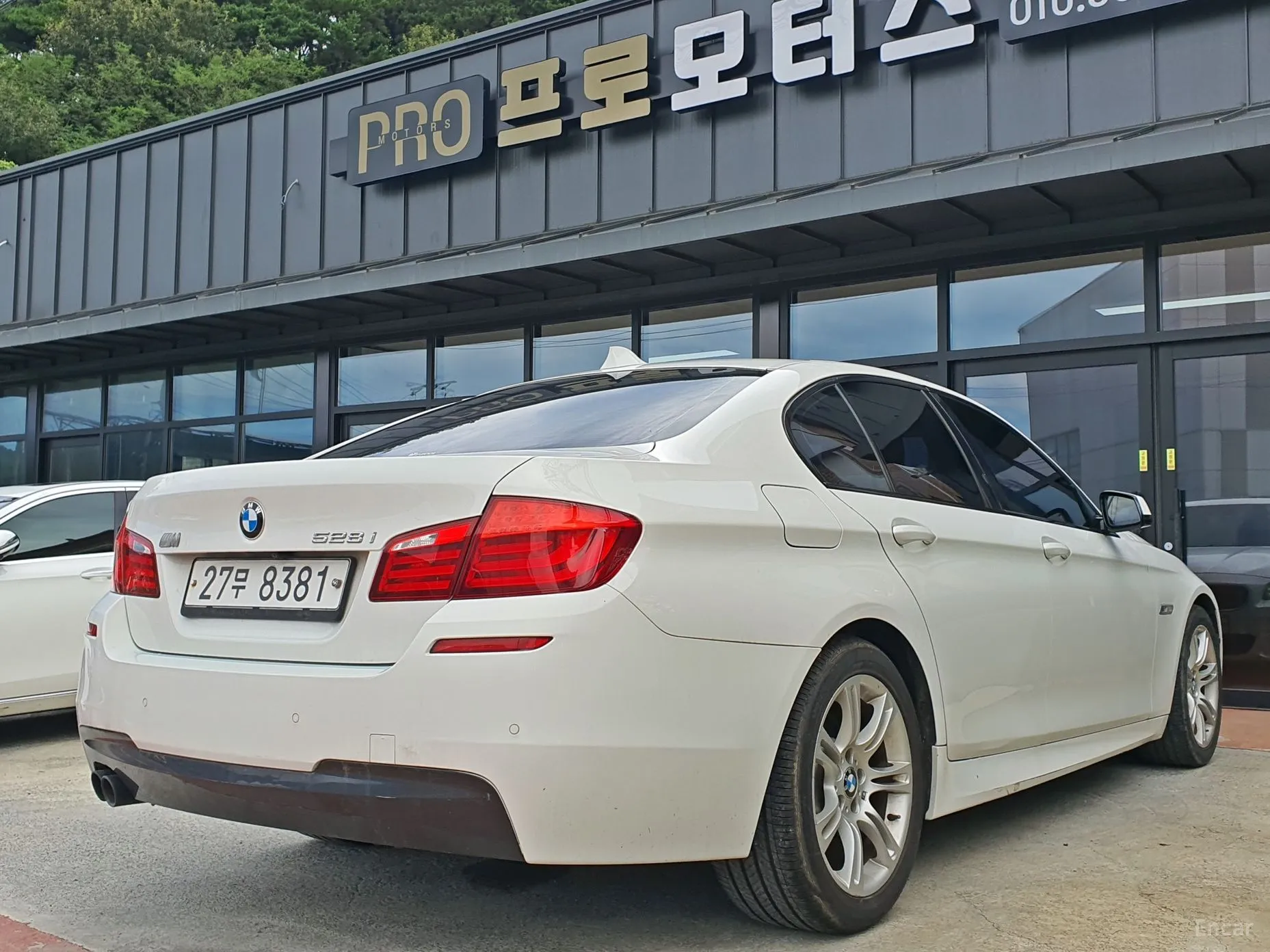 BMW 5 Series (F10) превью 3